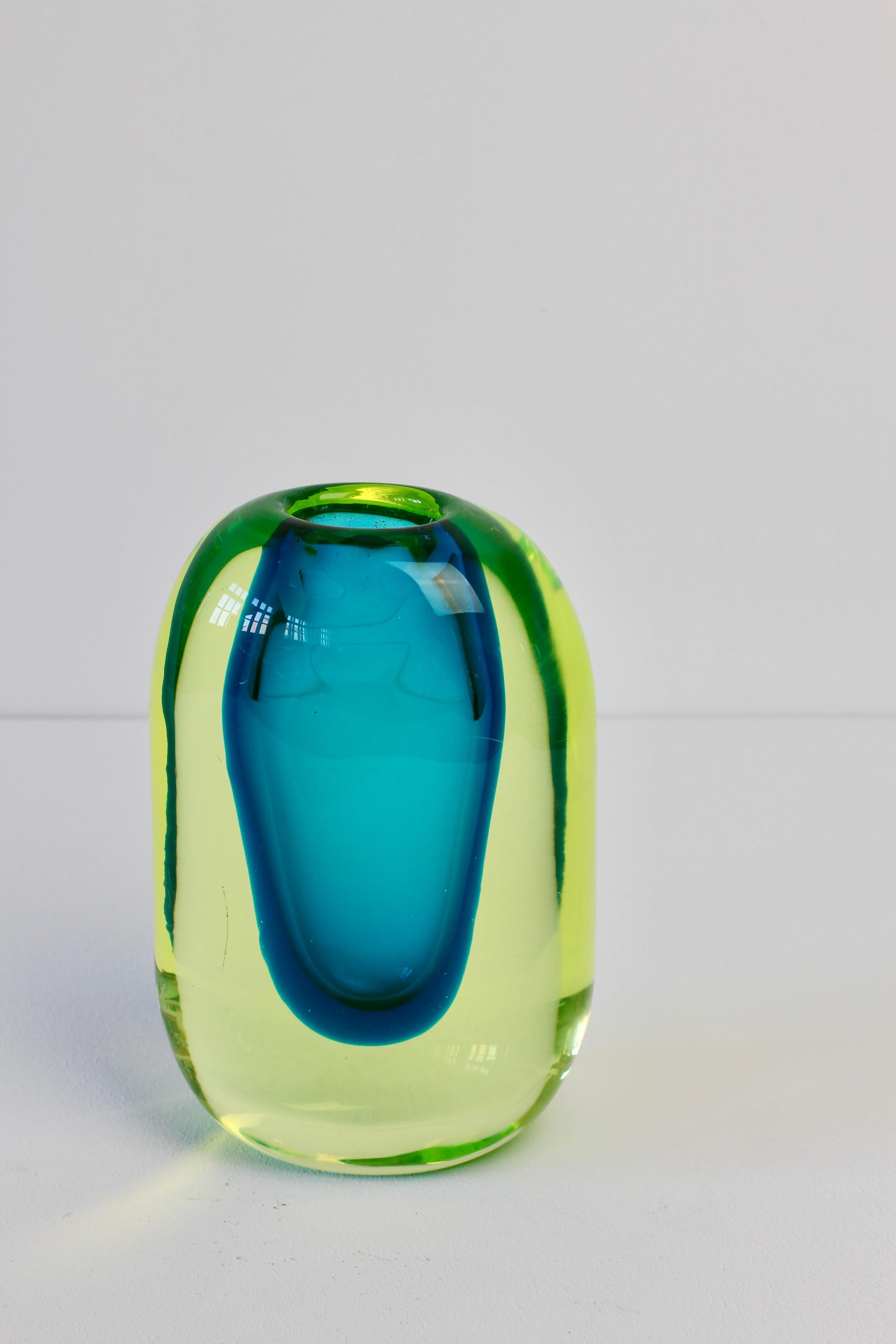Yellow & Blue Italian Murano Sommerso Glass Vase c. 1970s Cenedese 'Attributed' 3