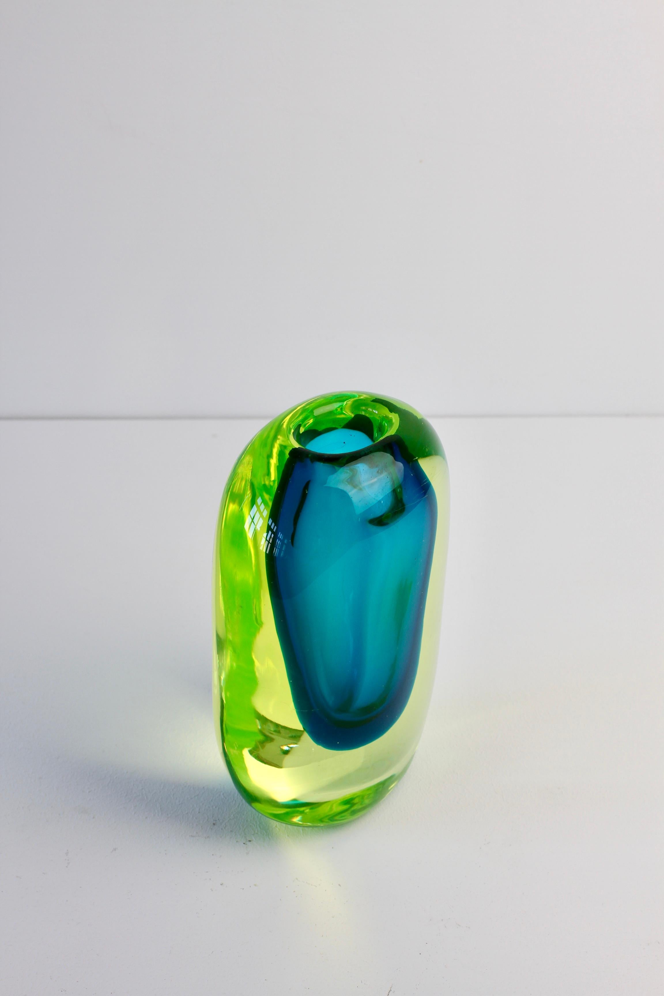 Yellow & Blue Italian Murano Sommerso Glass Vase c. 1970s Cenedese 'Attributed' 7