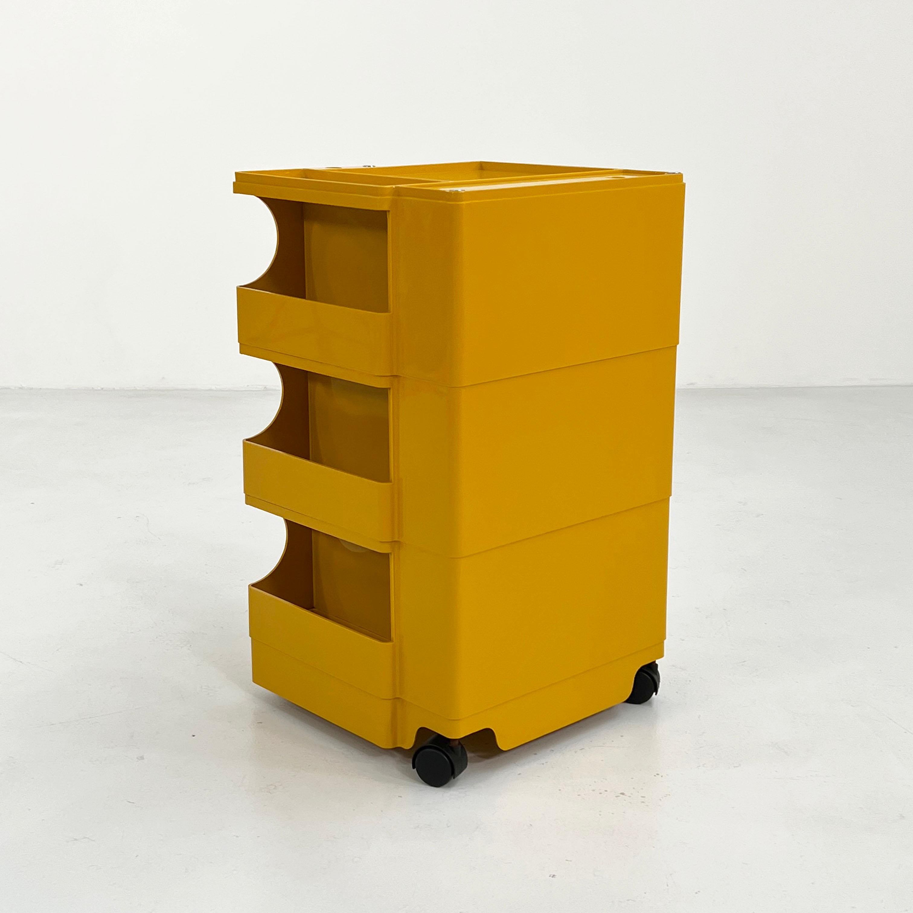 Yellow Boby Trolley by Joe Colombo for Bieffeplast, 1960s In Good Condition In Ixelles, Bruxelles