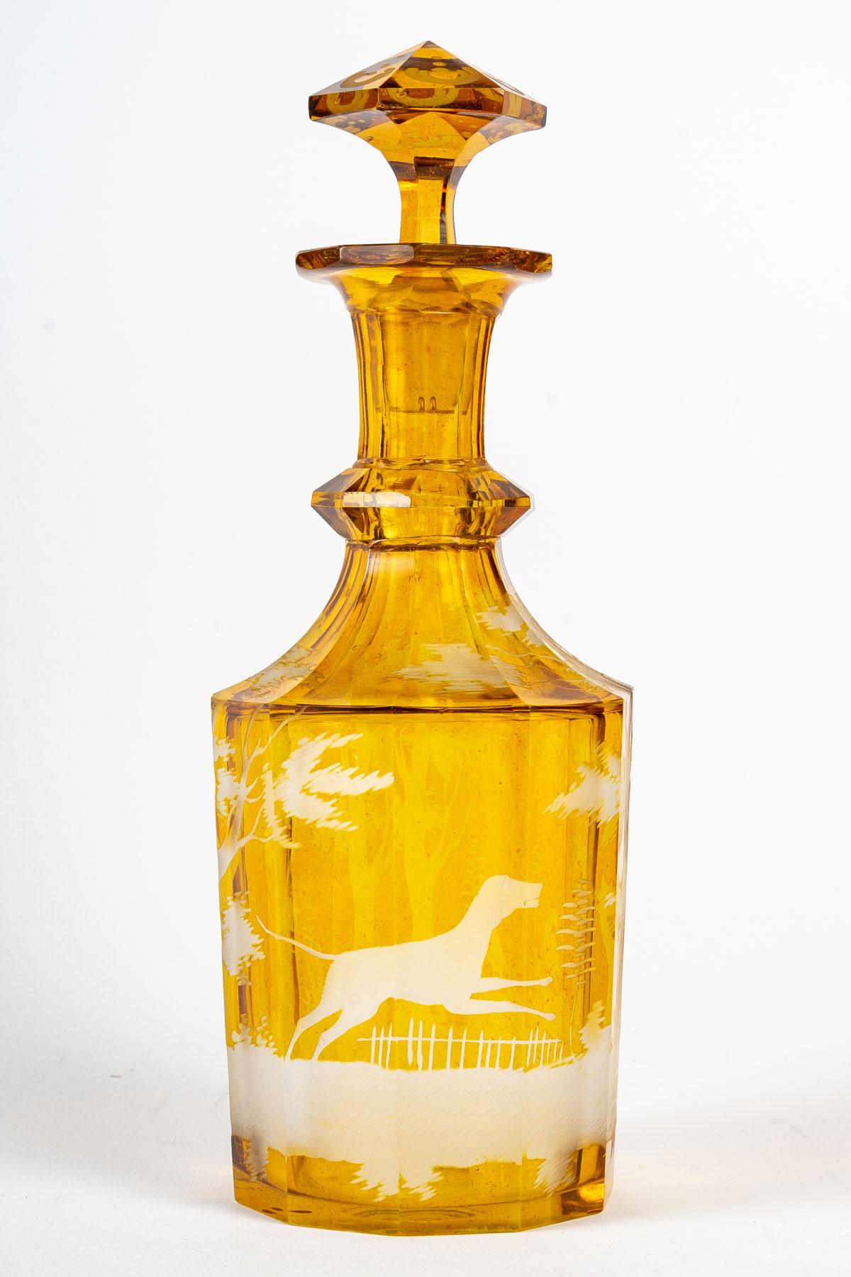Service de table en cristal jaune de Bohème, XIXe siècle Bon état - En vente à Saint-Ouen, FR