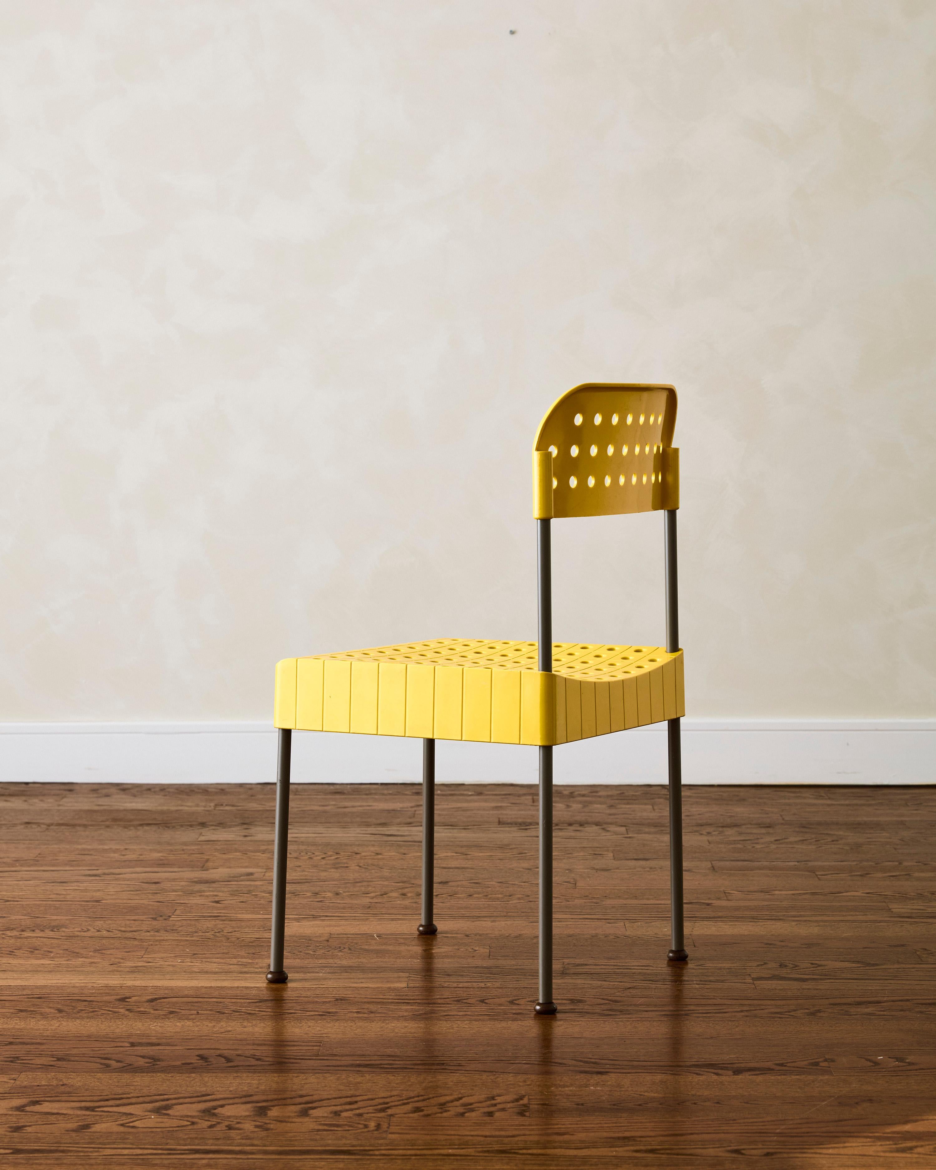 Yellow Box Chair by Enzo Mari for Anonima Castelli In Good Condition In New York, NY