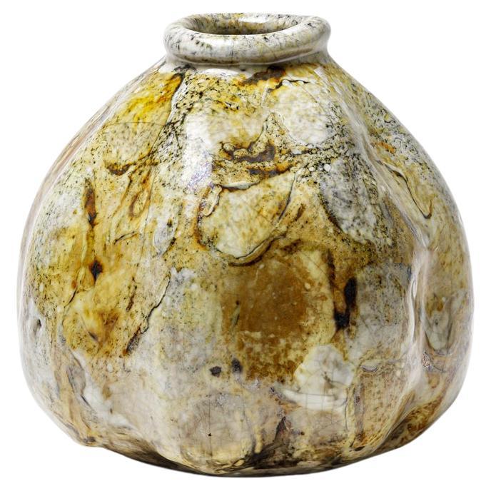 Vase en céramique émaillée jaune/brun et blanc de Gisèle Buthod-Garçon, vers 1990