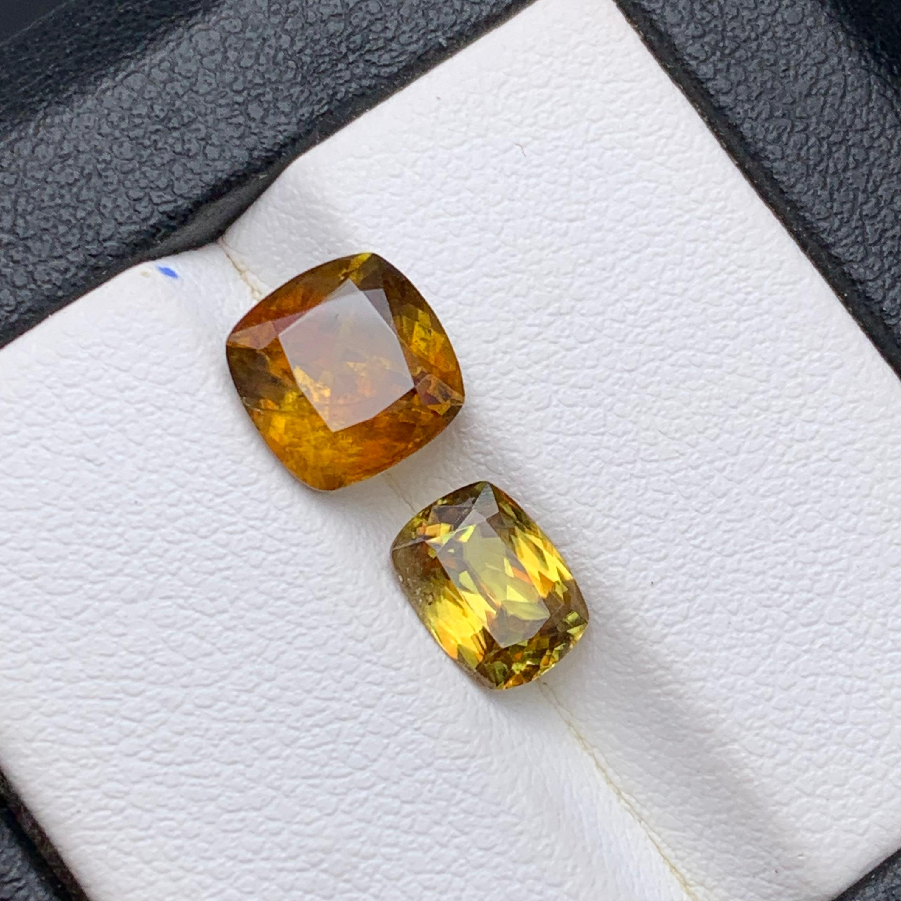 Yellow & Brown Natural Sphene/Titanite Loose Gemstones 4.10 Ct Cushion Cut-Jewel For Sale 2