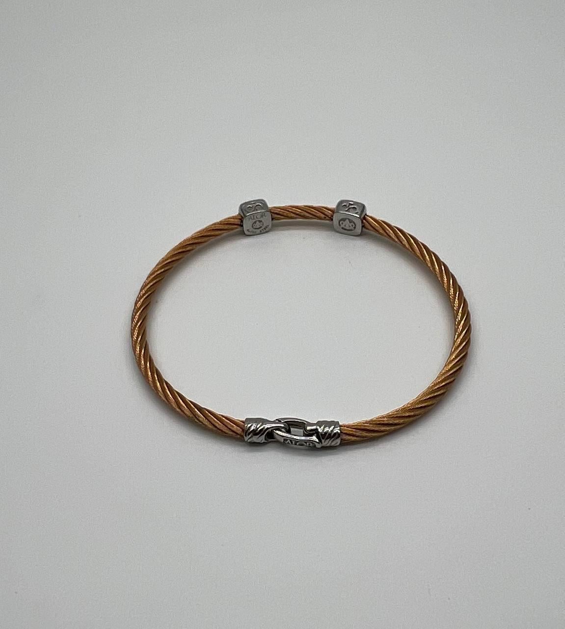 Modern Yellow Cable Row 18 Karat White Gold Diamonds Filigree Statement Steel Bracelet For Sale