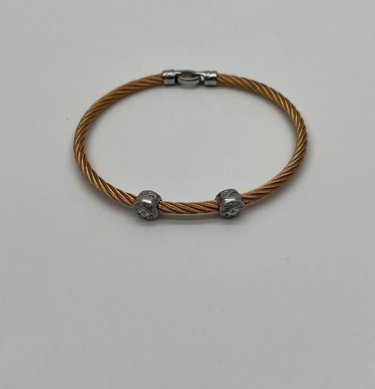 De las mujeres Pulsera trenzada con filigrana de diamantes en oro blanco de 18 quilates The Row amarilla en venta