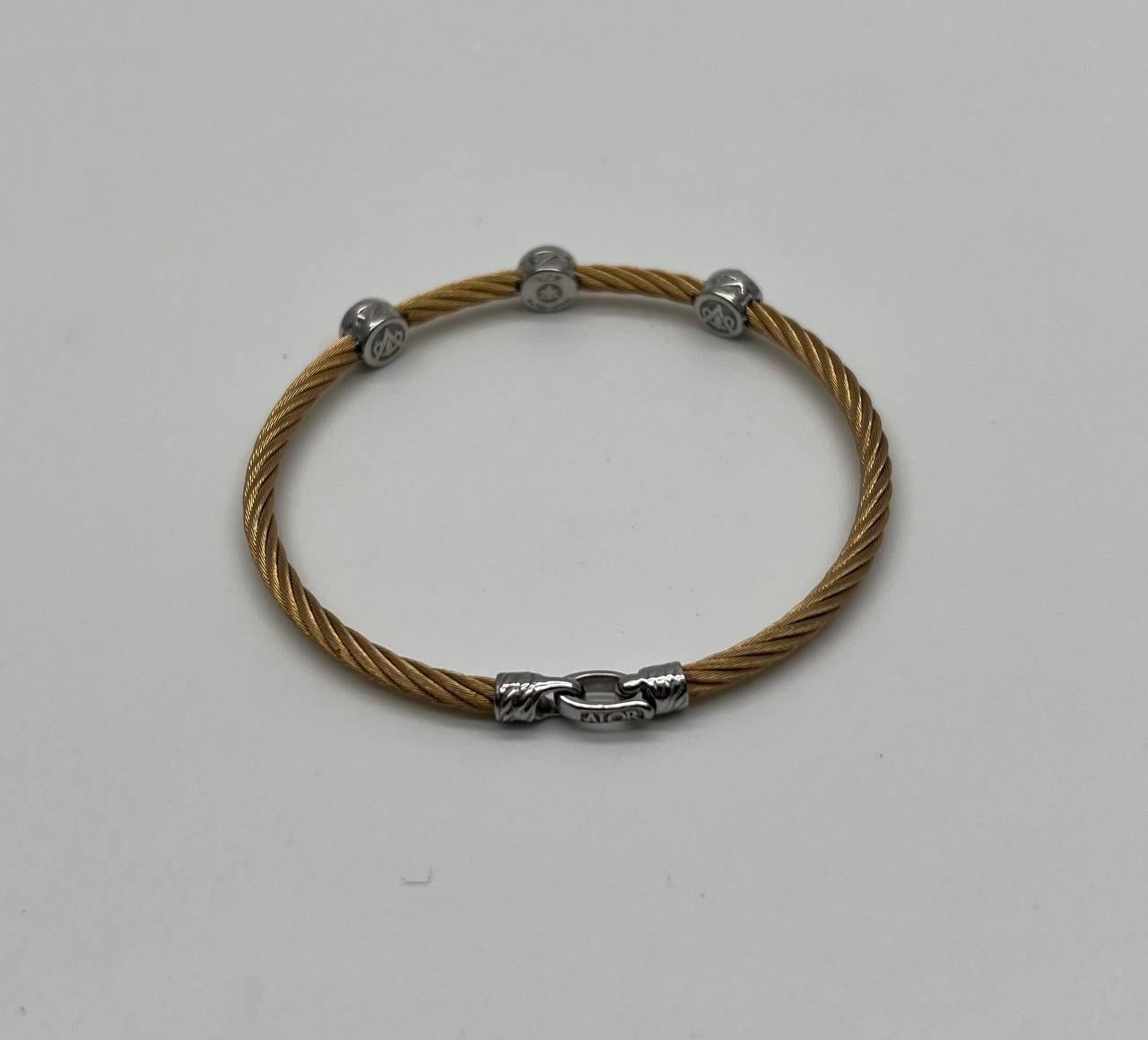 Filigranes Statement-Armband aus 18 Karat Weißgold mit gelben Kabelreihen aus Stahl und Diamanten (Gemischter Schliff) im Angebot