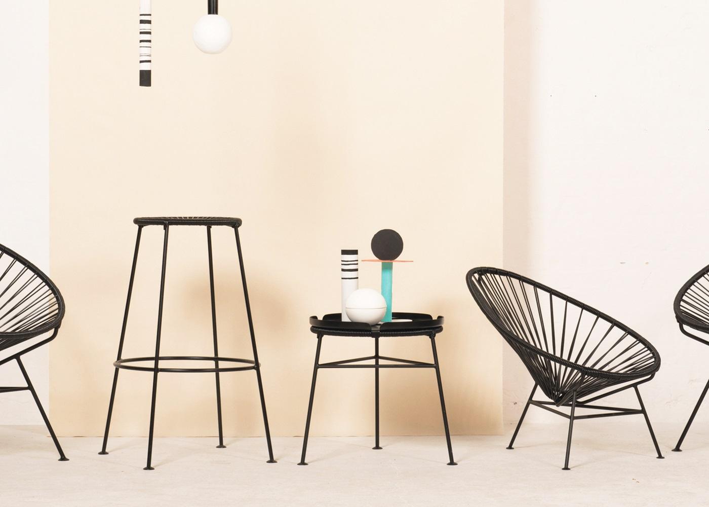 XXIe siècle et contemporain Tabouret Centro jaune avec plateau noir par OK Design/One en vente