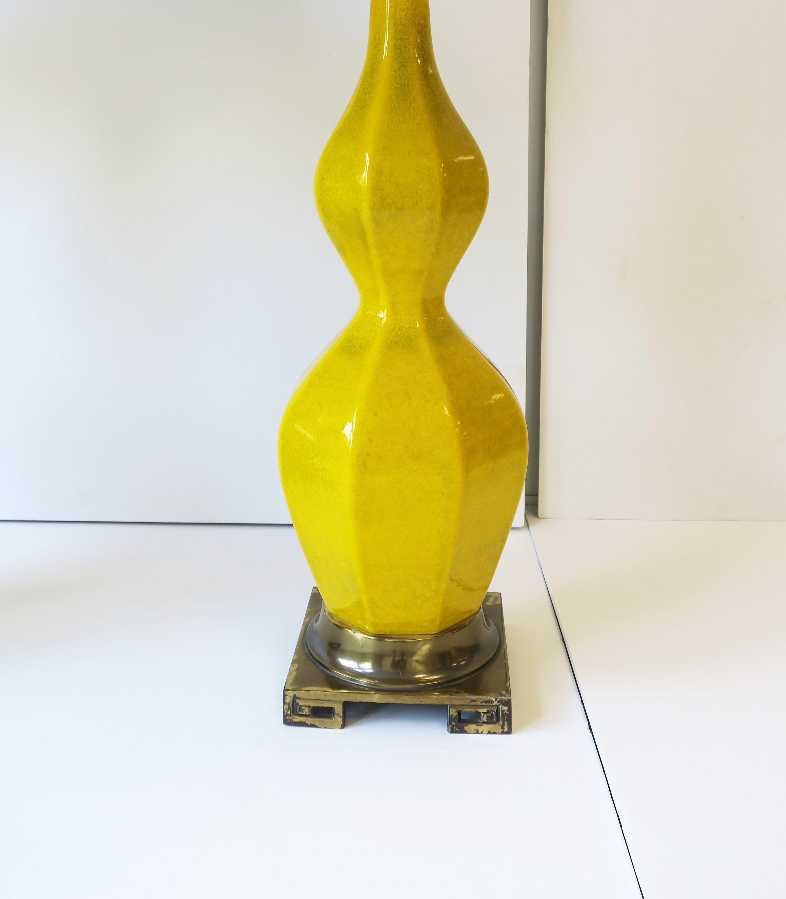 Midcentury Modern Yellow Ceramic and Brass Table Lamps, circa 1960s, Pair 5