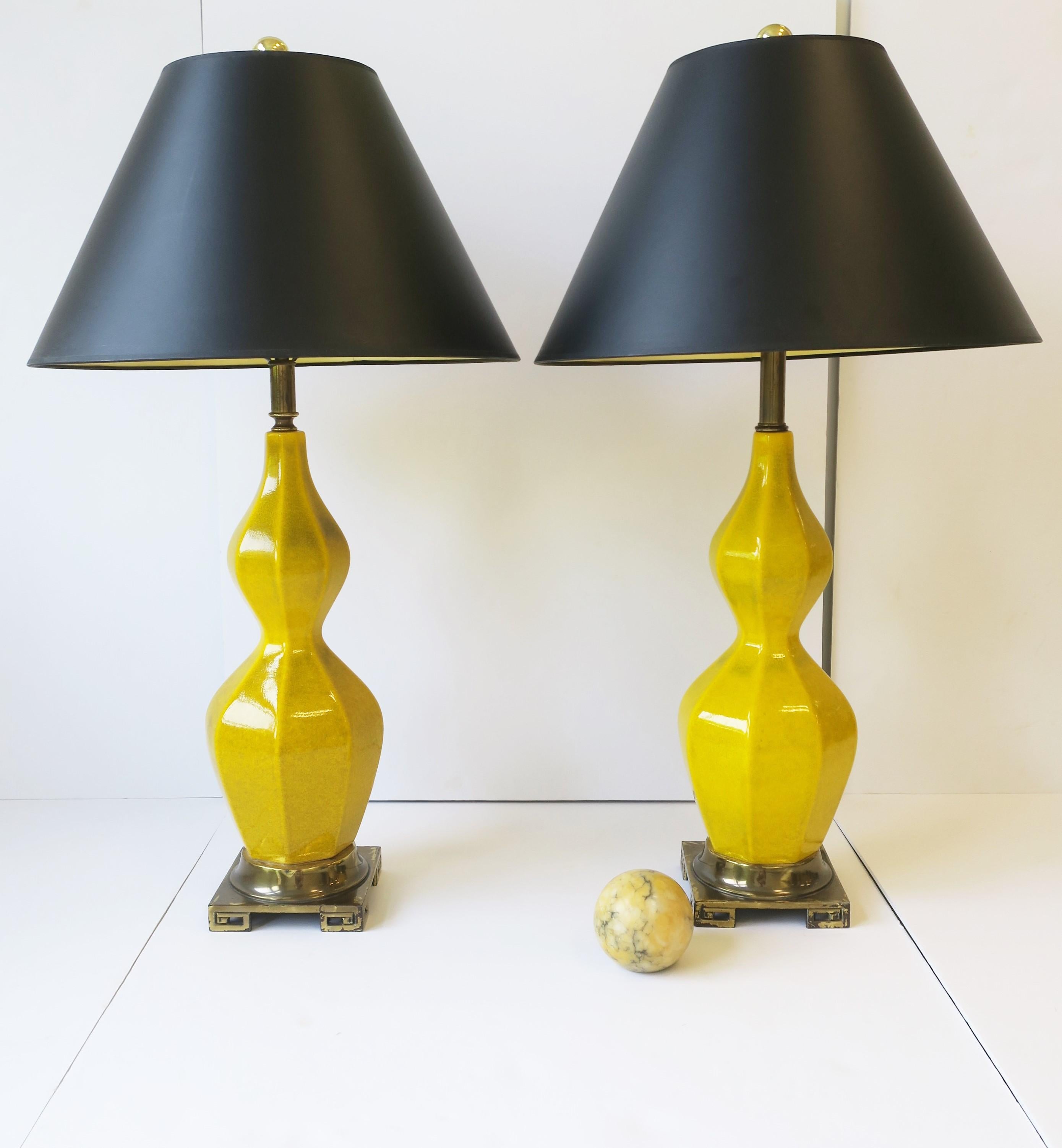 Midcentury Modern Yellow Ceramic and Brass Table Lamps, circa 1960s, Pair In Good Condition In New York, NY