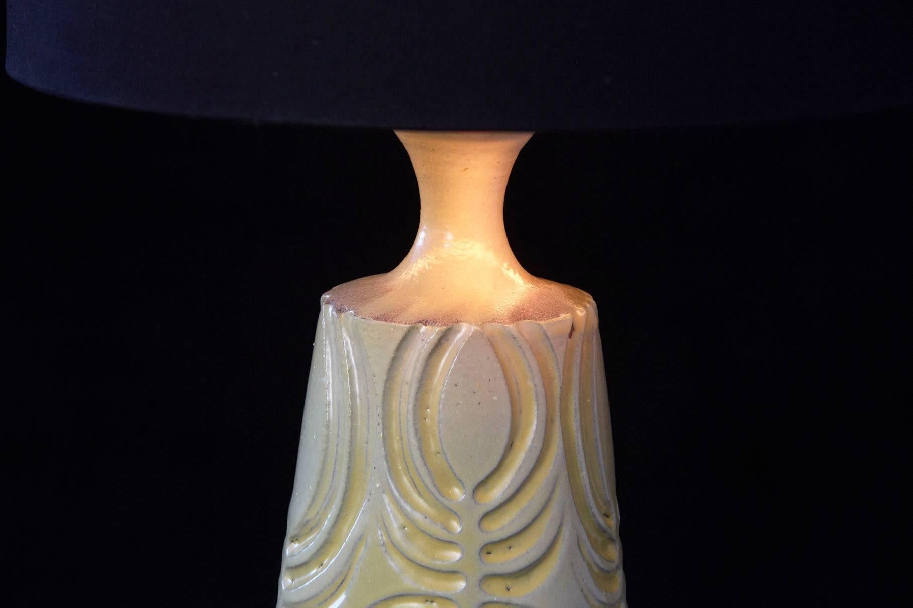 American Yellow Ceramic Lamp with Decorative Elements by Robert Maxwell and New Shade For Sale