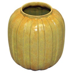 Gelbe Vintage-Vase aus Keramik, wahrscheinlich Upsala-Ekeby, Schweden 1940er Jahre