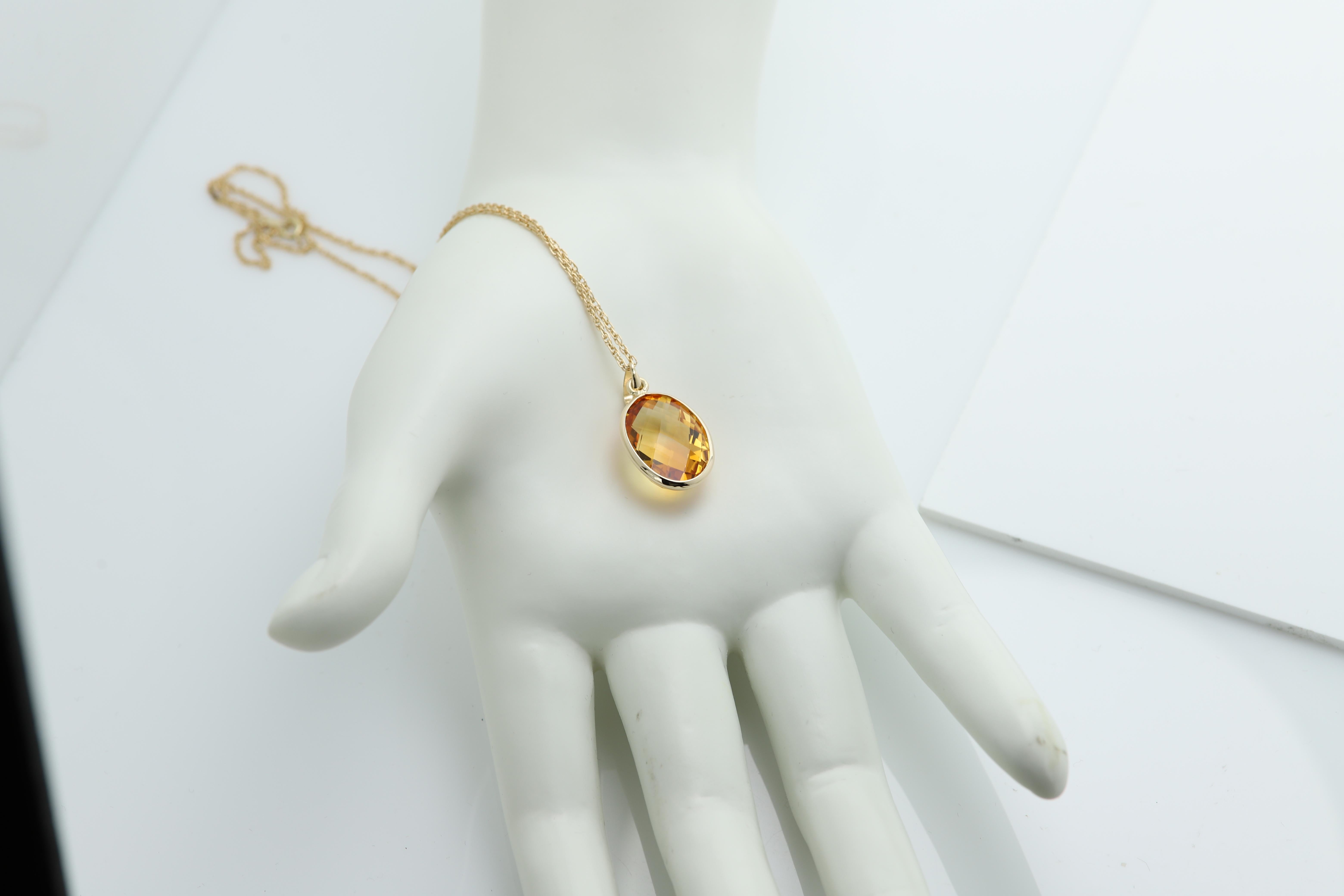 Ovaler Anhänger aus gelbem Citrin 14 Karat Gelbgold 6