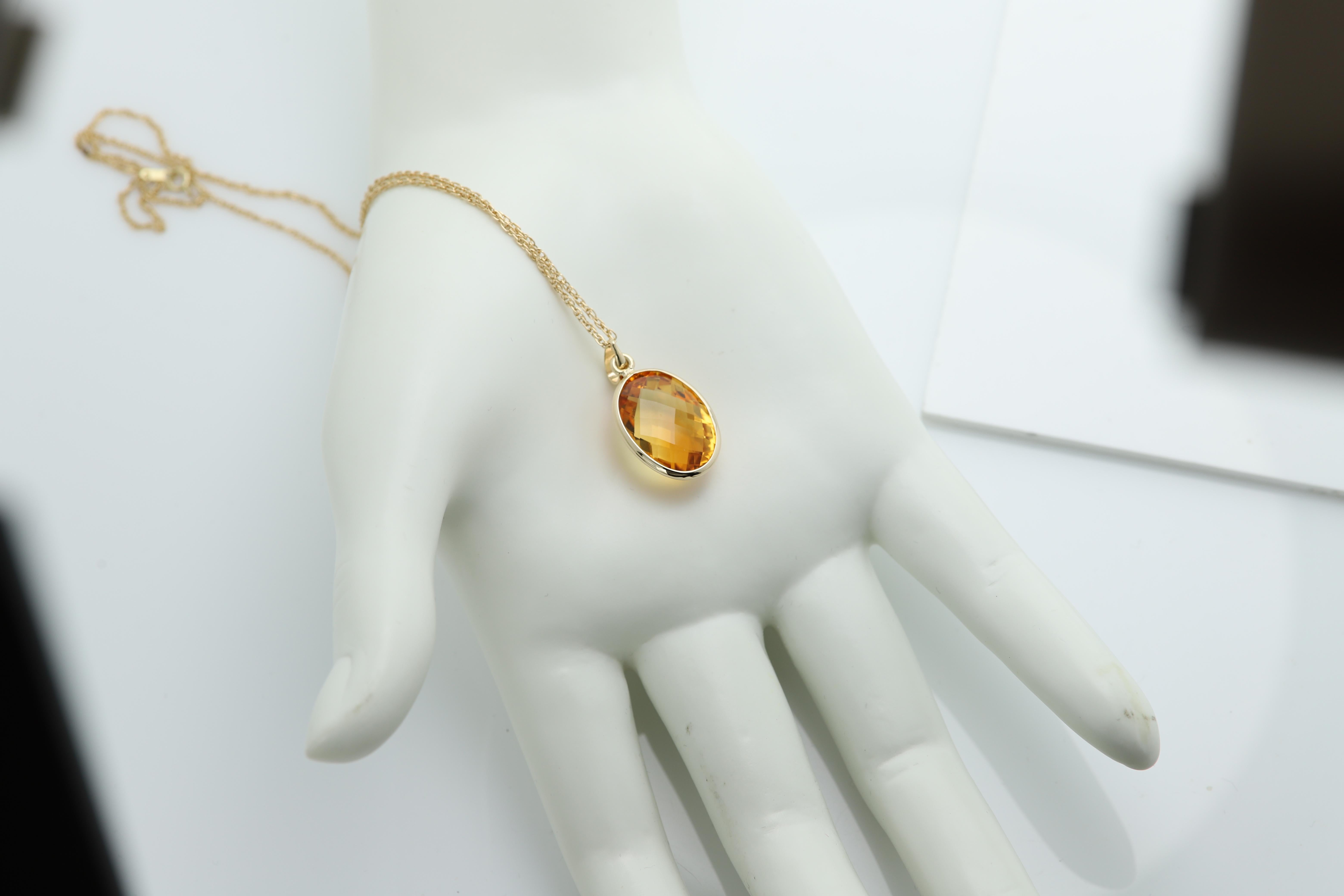 Ovaler Anhänger aus gelbem Citrin 14 Karat Gelbgold 7