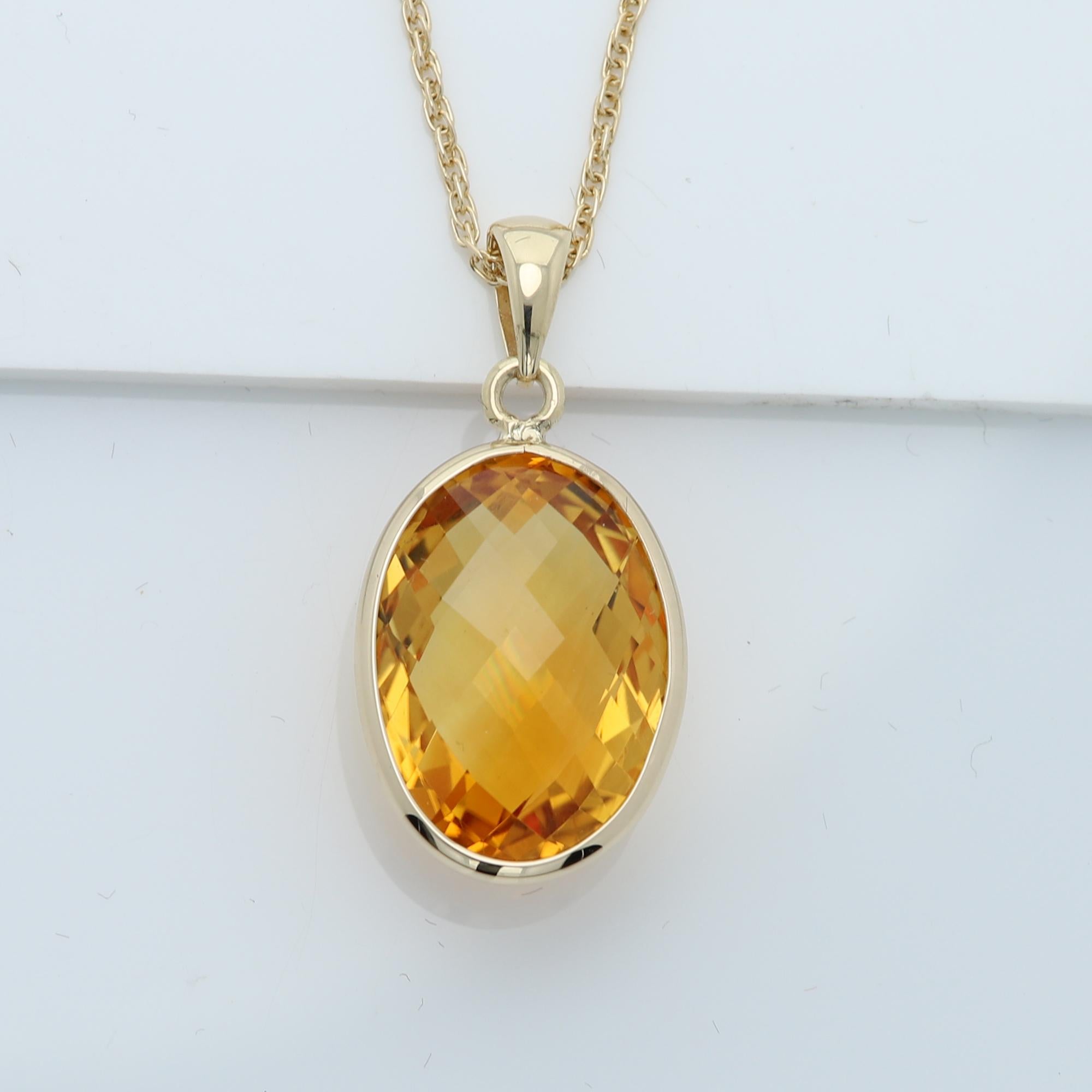 Ovaler Anhänger aus gelbem Citrin 14 Karat Gelbgold (Ovalschliff)