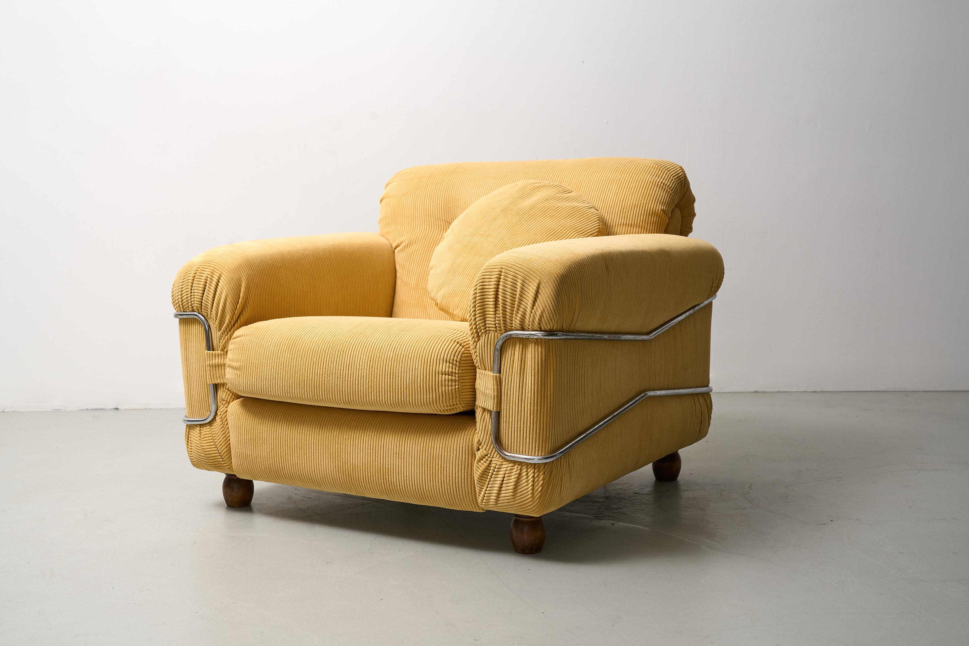 Yellow corduroy easychairs by Ceriotti For Sale 2