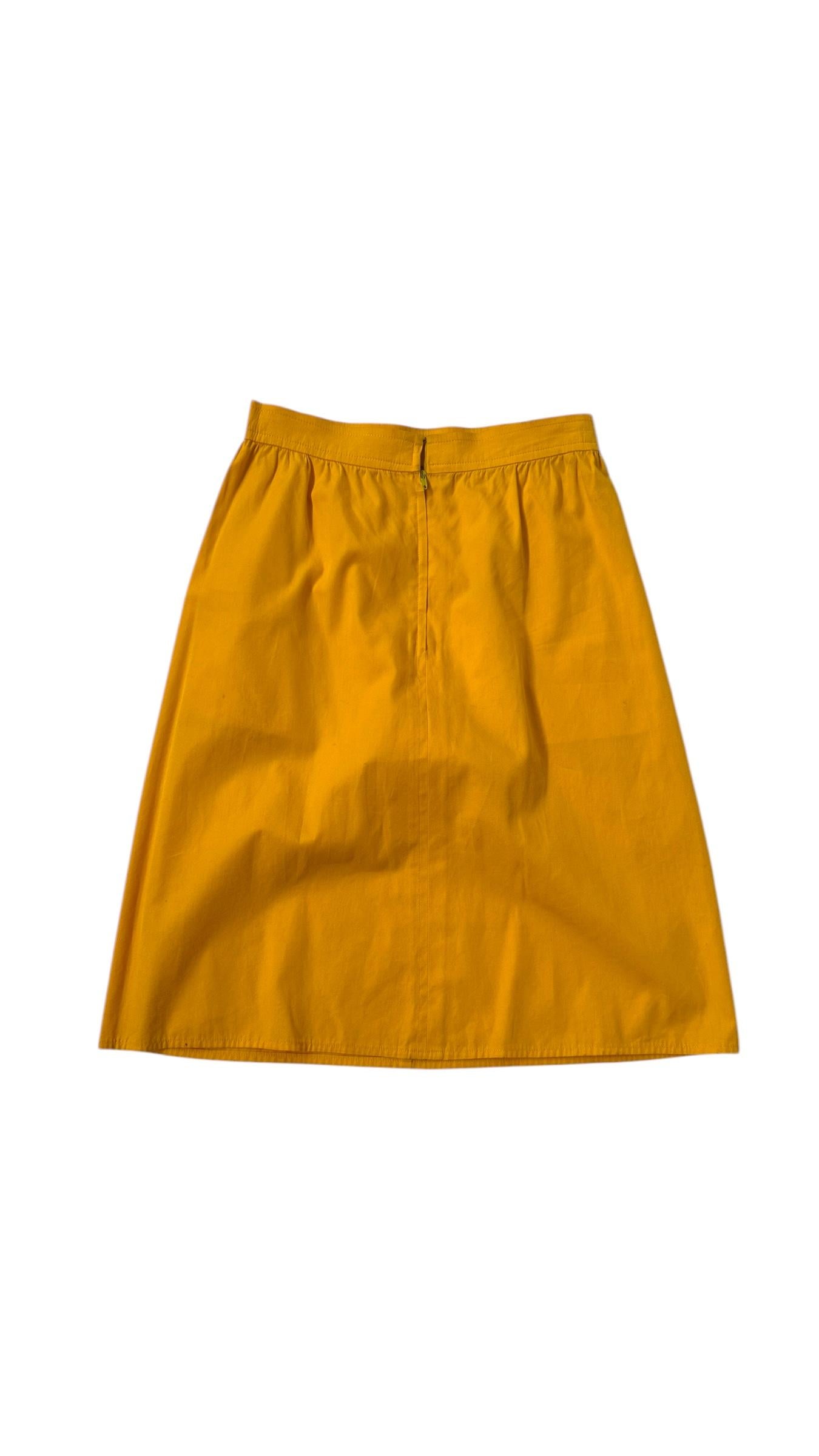 Yellow Cotton and Floral Cropped Blouse and Skirt Set For Sale 6