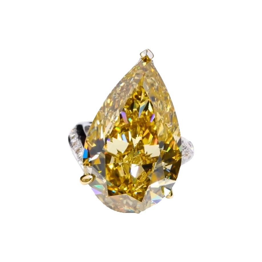 For Sale:  Yellow Crown 18K Yellow Gold Oval Diamond Ring 4