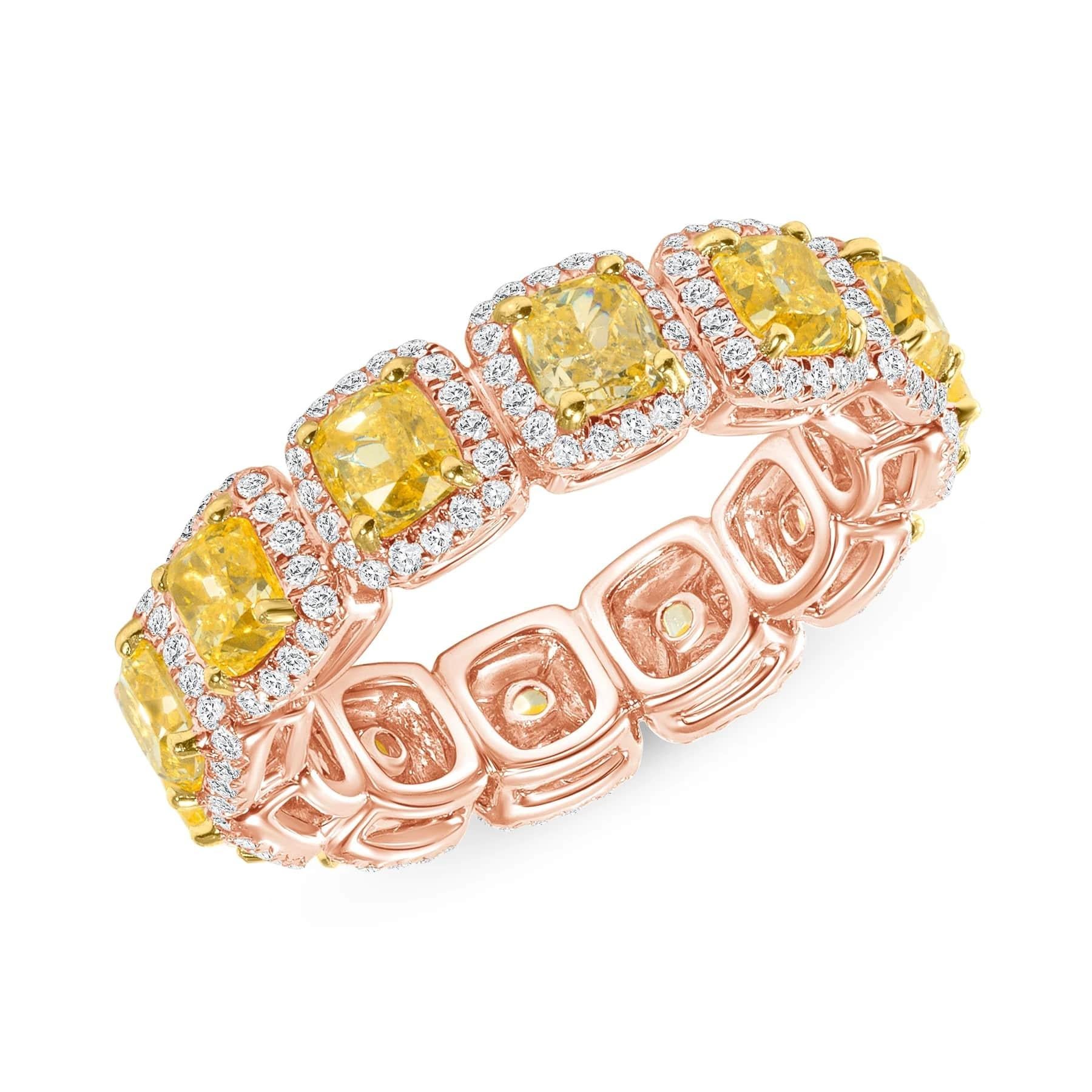 in vendita:  Anello a fascia per l'eternità in platino e oro 14K con diamanti taglio cuscino 2