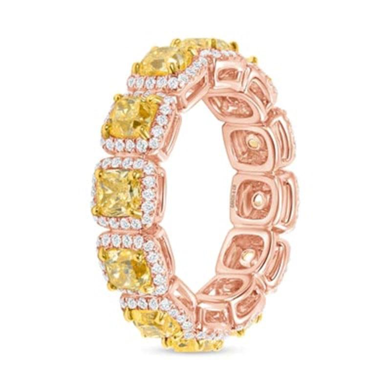 in vendita:  Anello a fascia per l'eternità in platino e oro 14K con diamanti taglio cuscino 4