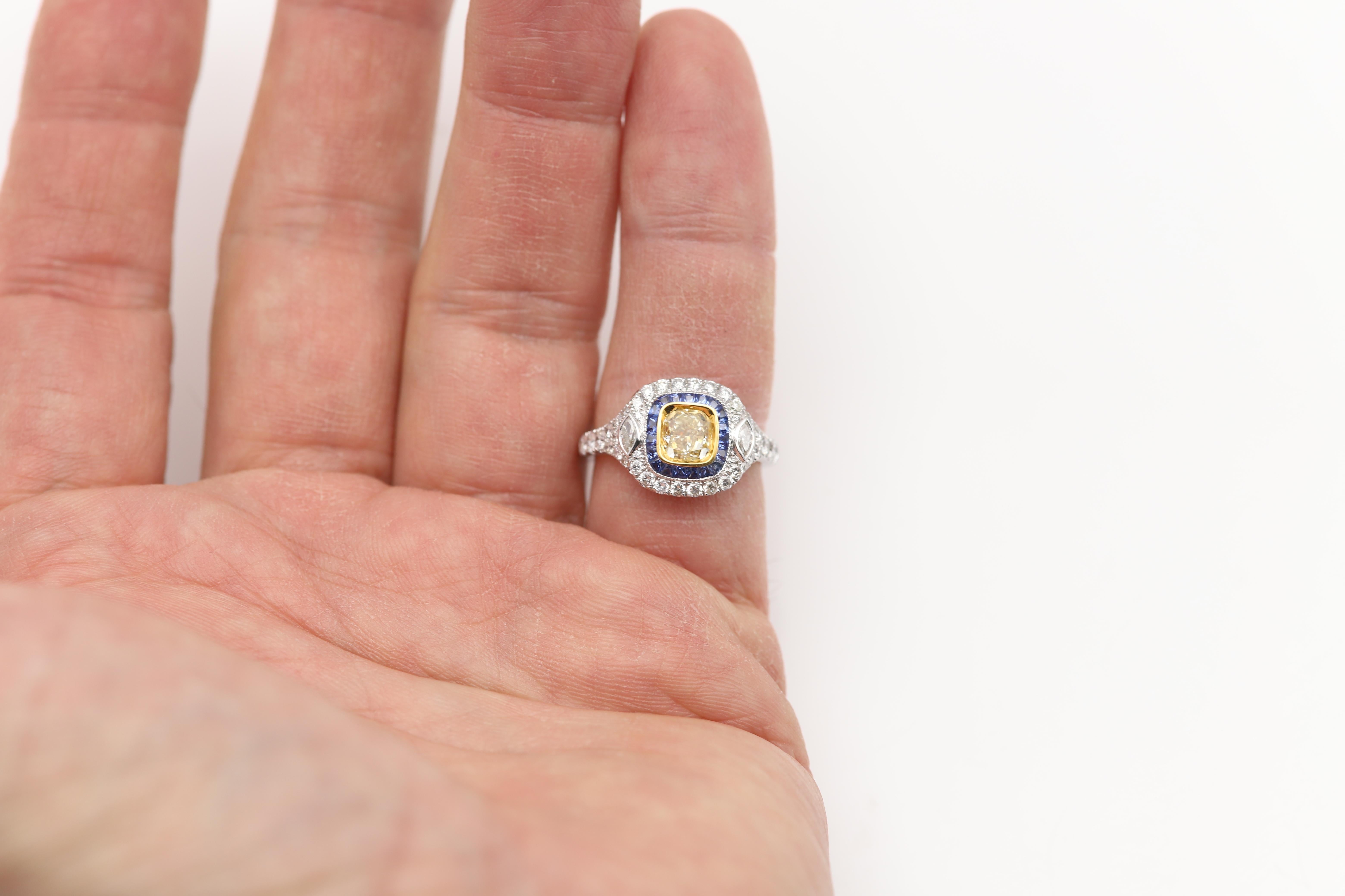 Art déco Diamant jaune 1,04 carat  & Bague saphir bleu Bague art déco en or 18 carats en vente