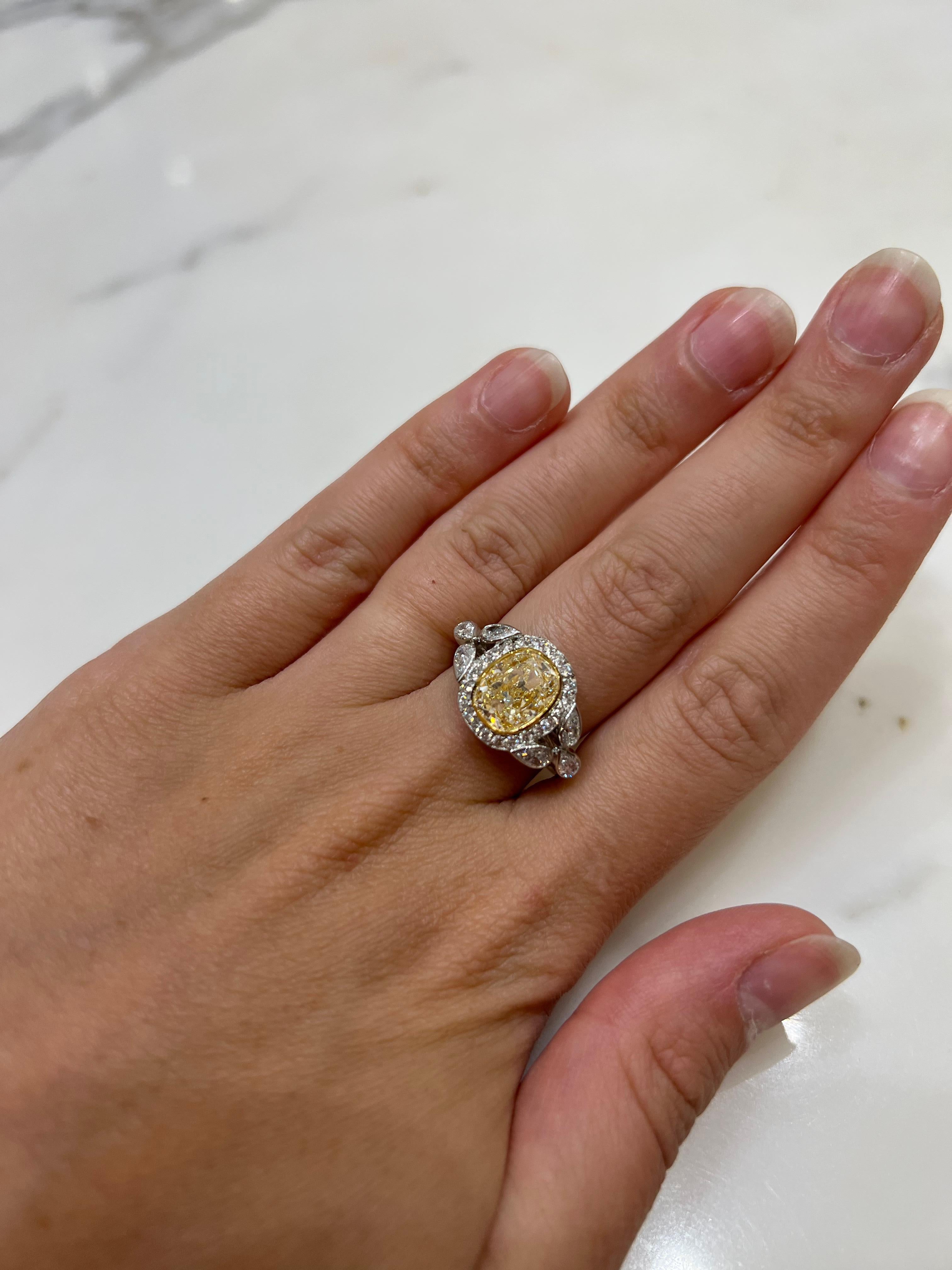 4.38 carat yellow diamond worth