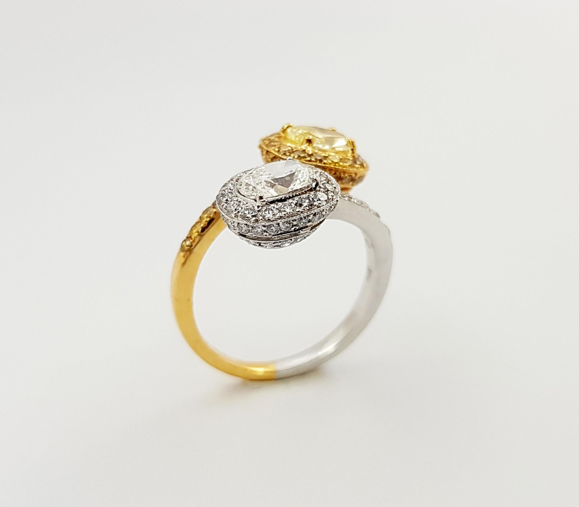 Yellow Diamond and Diamond Ring Set in 18 Karat Gold Settings For Sale 3