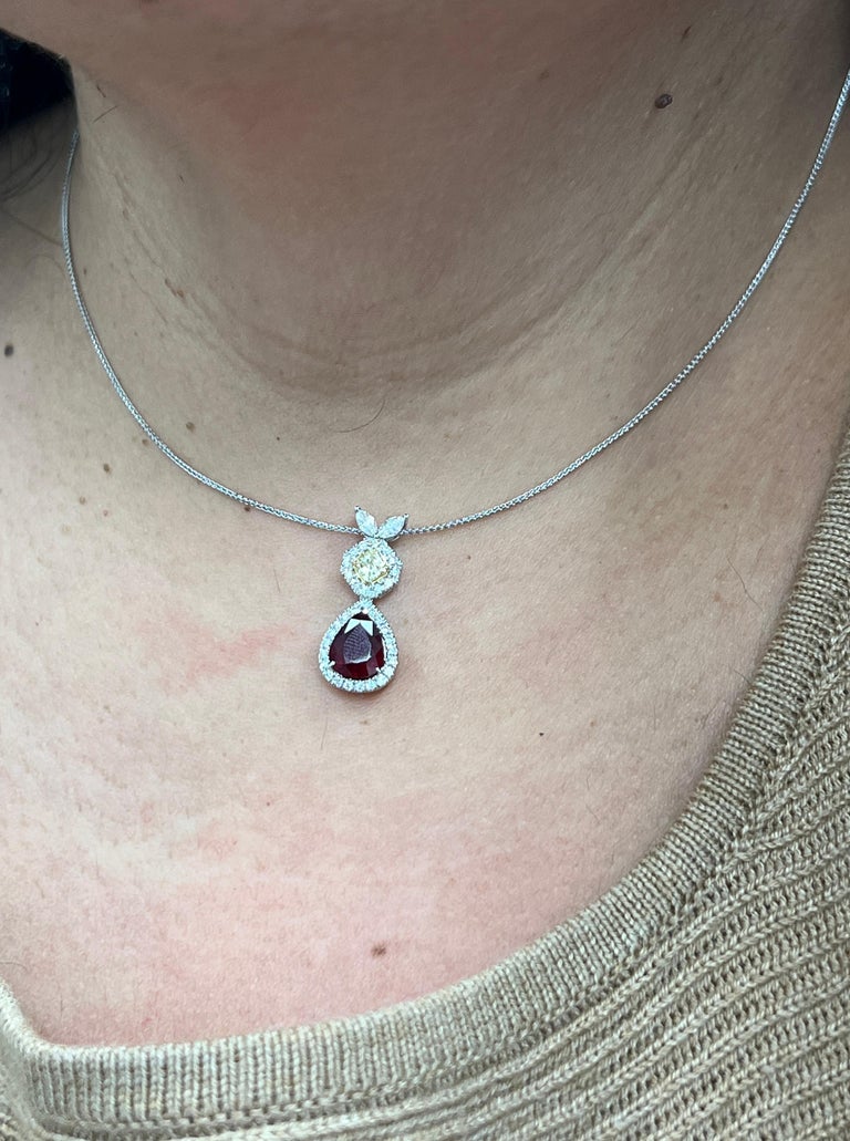 Yellow Diamond and Ruby Pendant For Sale at 1stDibs