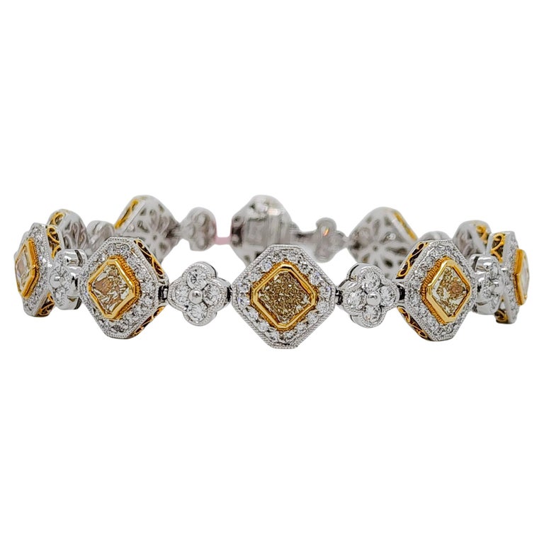 Yellow Diamond and White Diamond Bracelet in 18k For Sale at 1stDibs