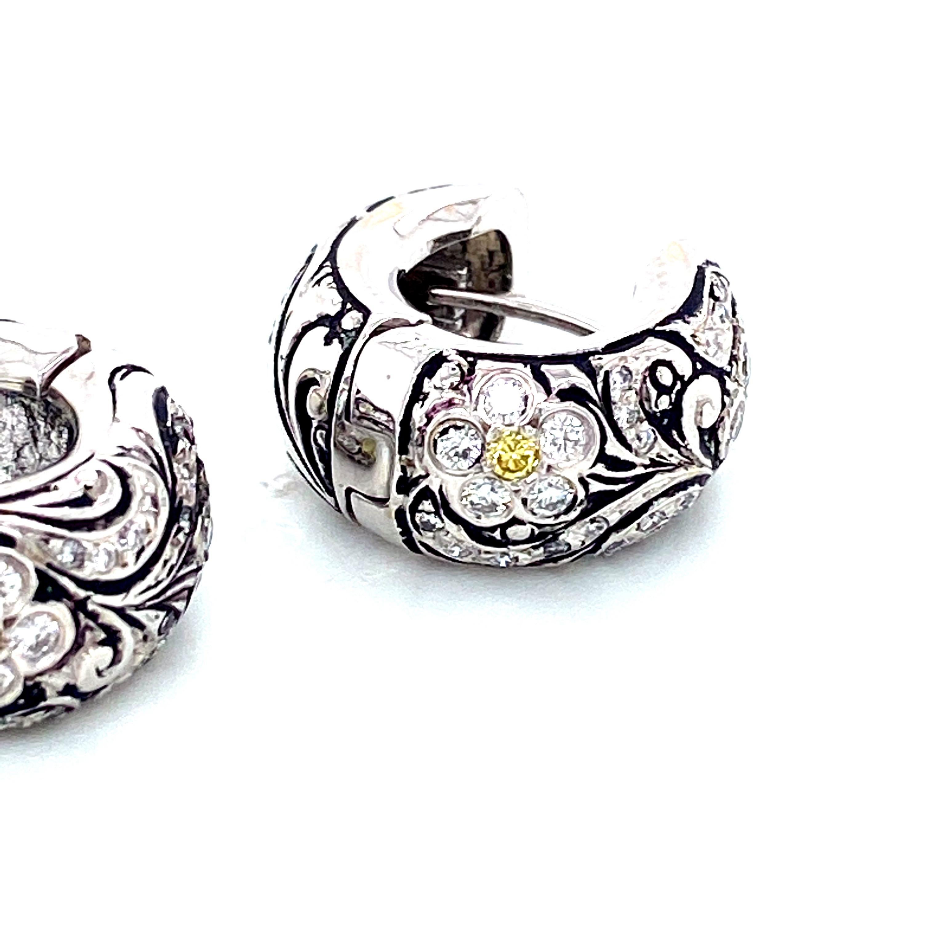 Orecchini con diamanti gialli e diamanti bianchi In condizioni Nuovo in vendita a Hong Kong, HK