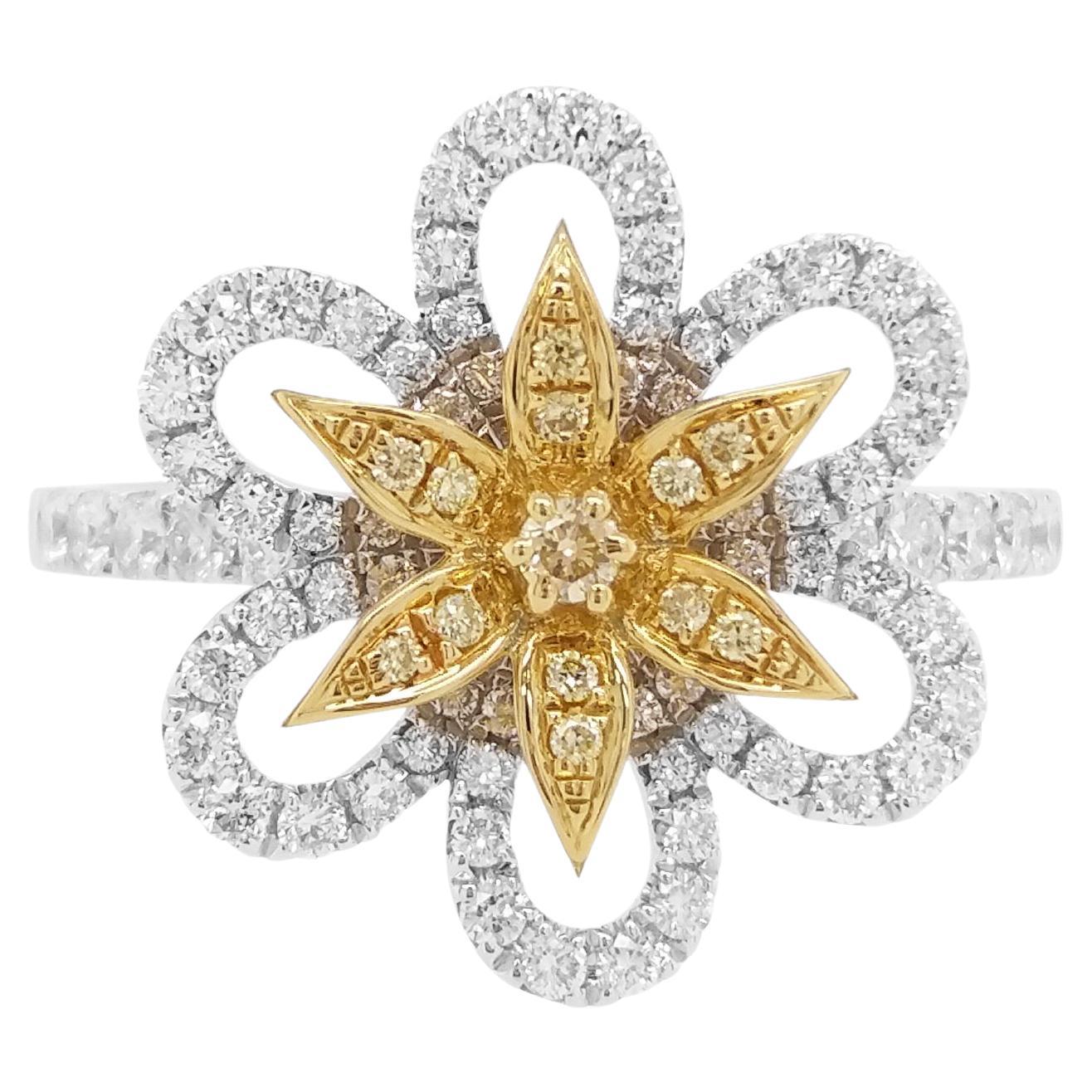 Anello da cocktail in platino con diamante giallo e diamante bianco