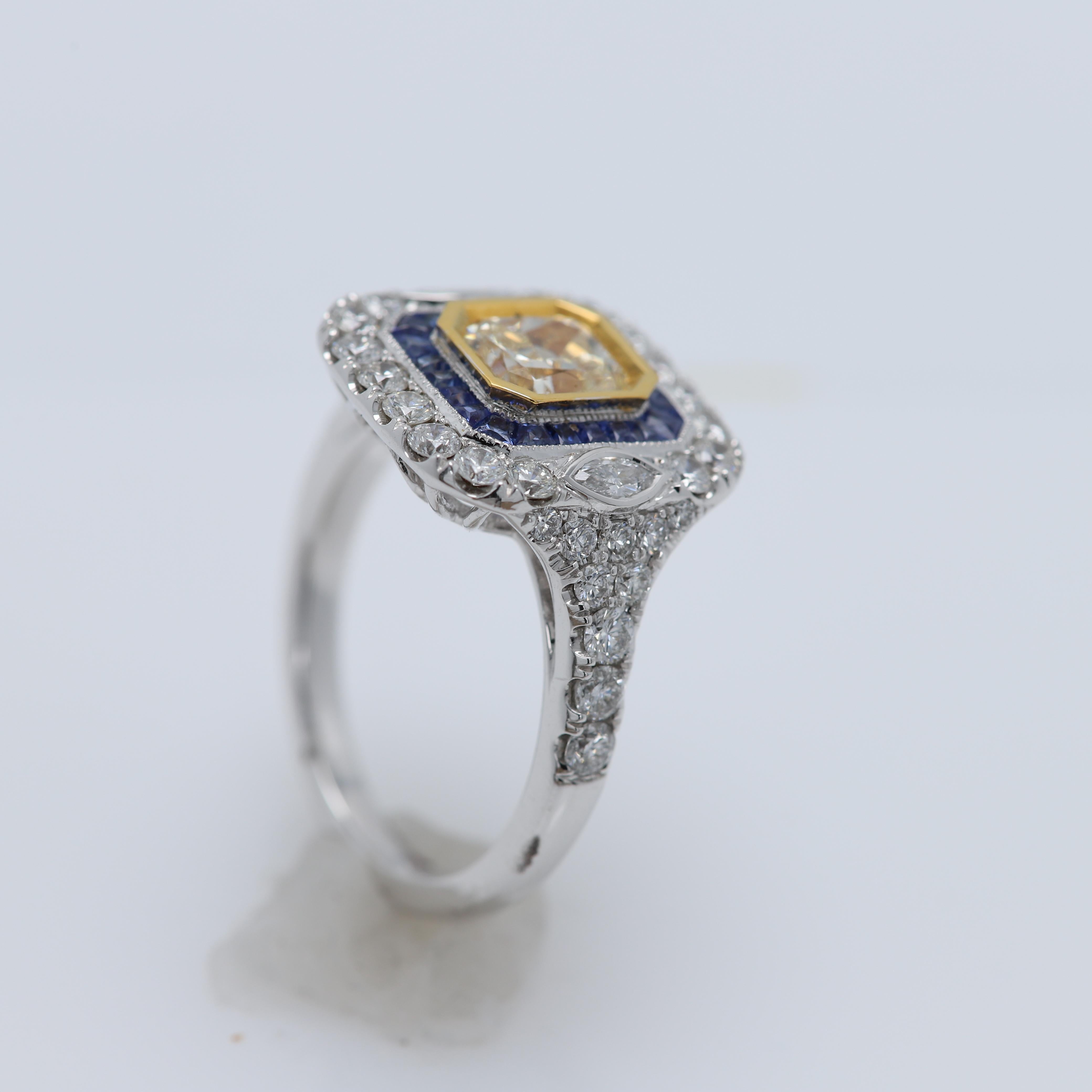 Yellow Diamond & Blue Sapphire Ring 18 Karat Two Tone Gold and Diamonds For Sale 3