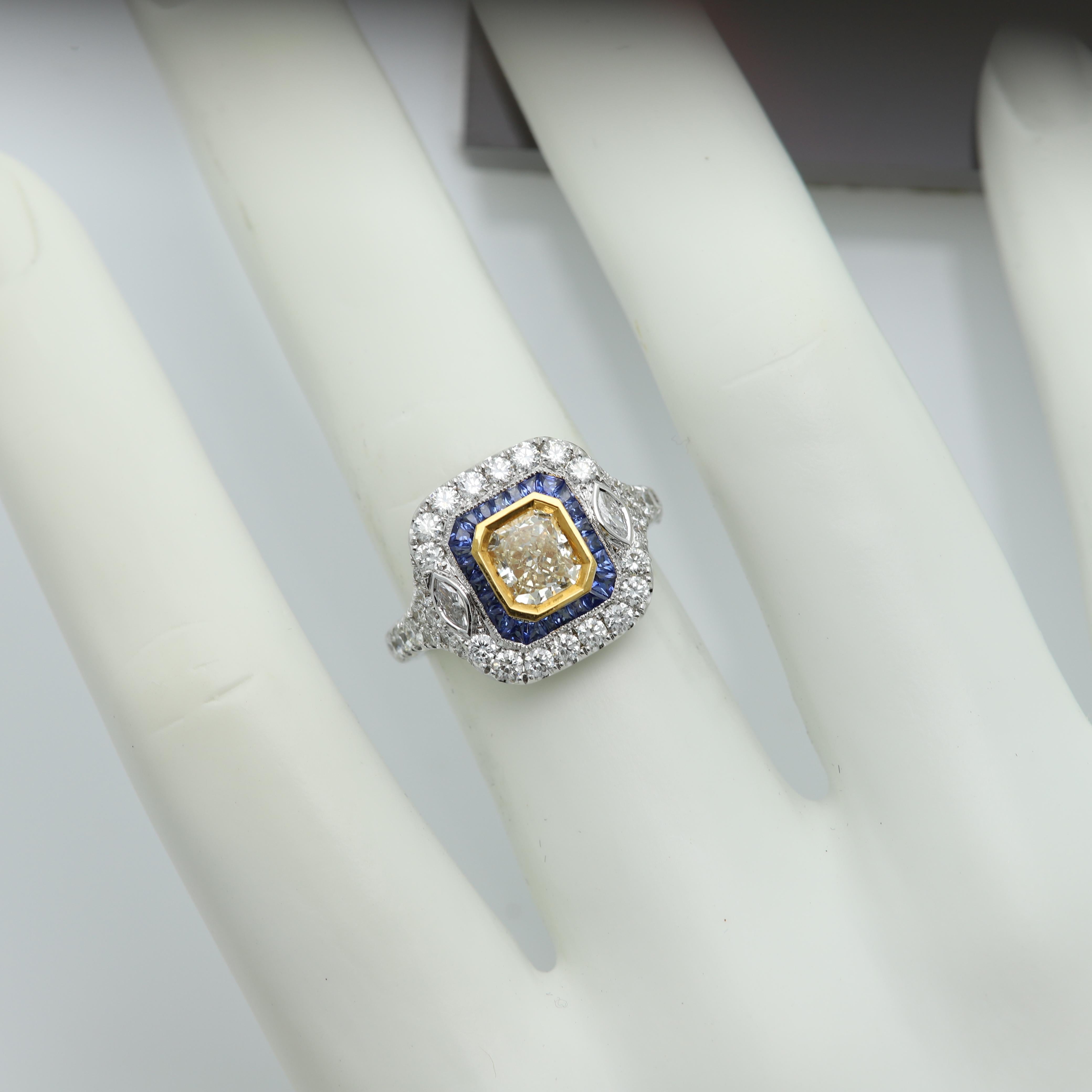 Yellow Diamond & Blue Sapphire Ring 18 Karat Two Tone Gold and Diamonds In New Condition For Sale In Brooklyn, NY