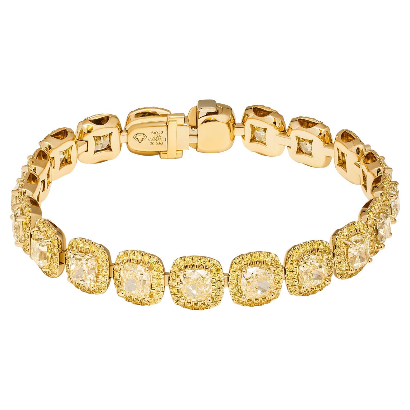 Bracelet en or jaune 18 carats avec diamants jaunes en vente