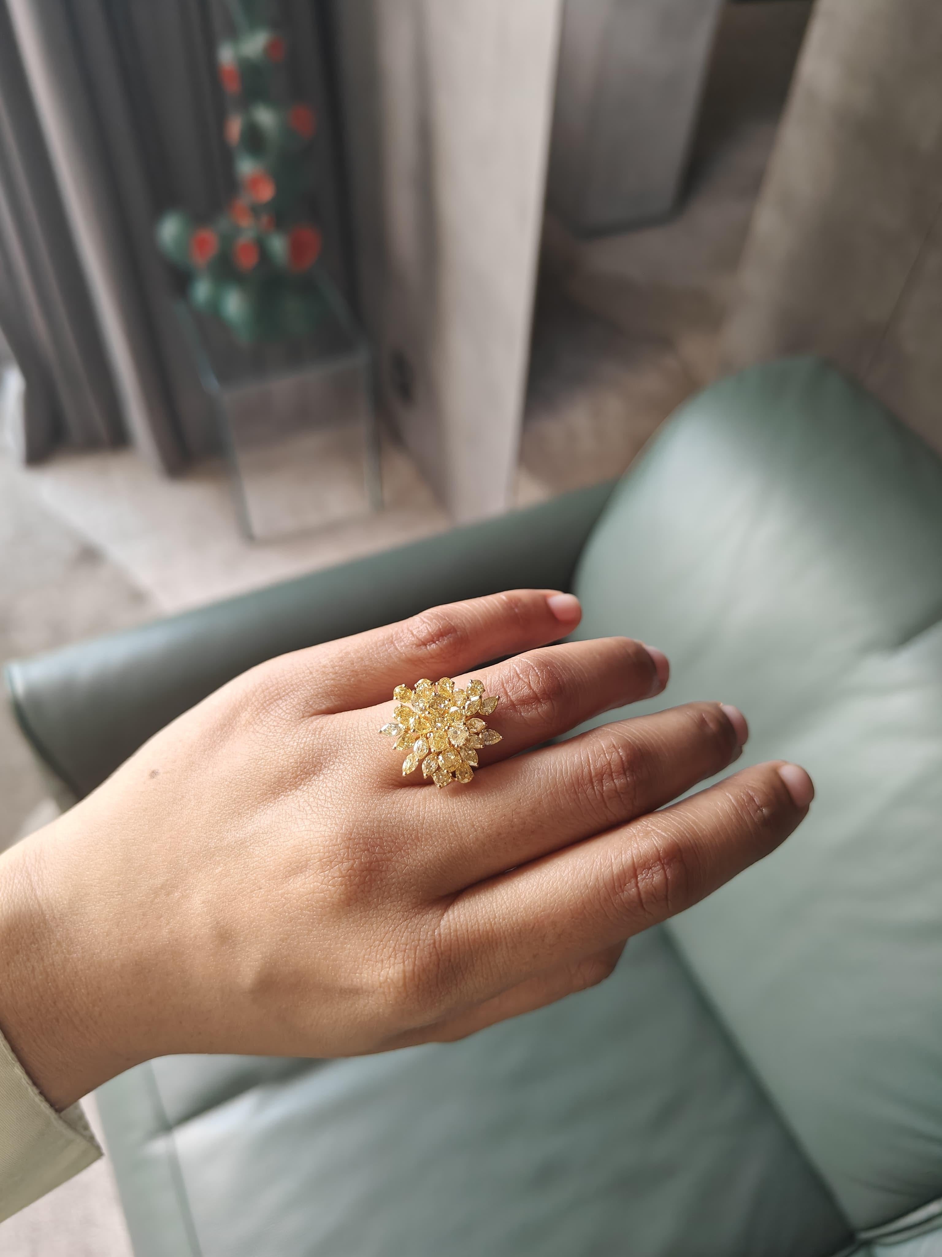 Taglio misto Anello cocktail con diamante giallo in vendita