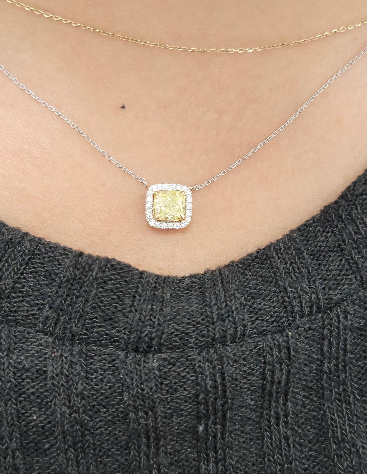 Yellow Cushion Diamond Halo Pendant In New Condition For Sale In New York, NY