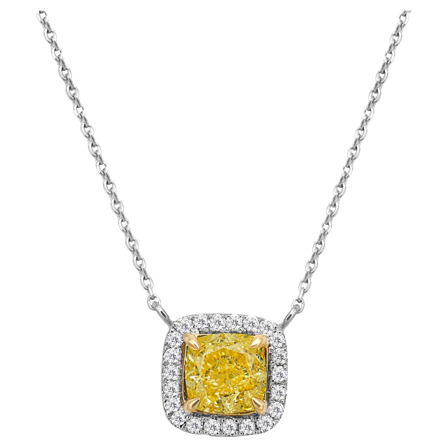 Pendentif Halo en diamant coussin jaune en vente