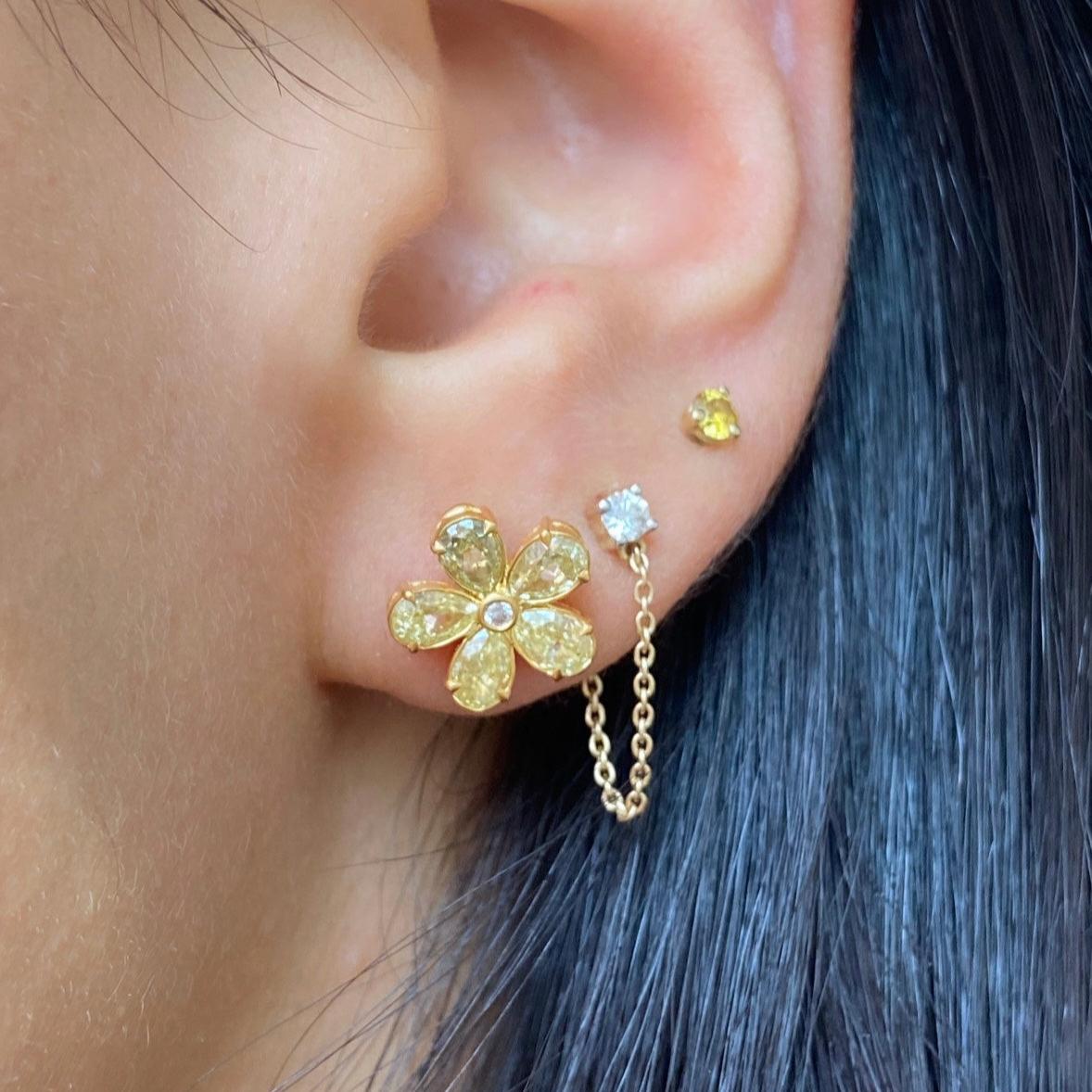 Pendientes Flor Diamante Amarillo Corte pera en venta