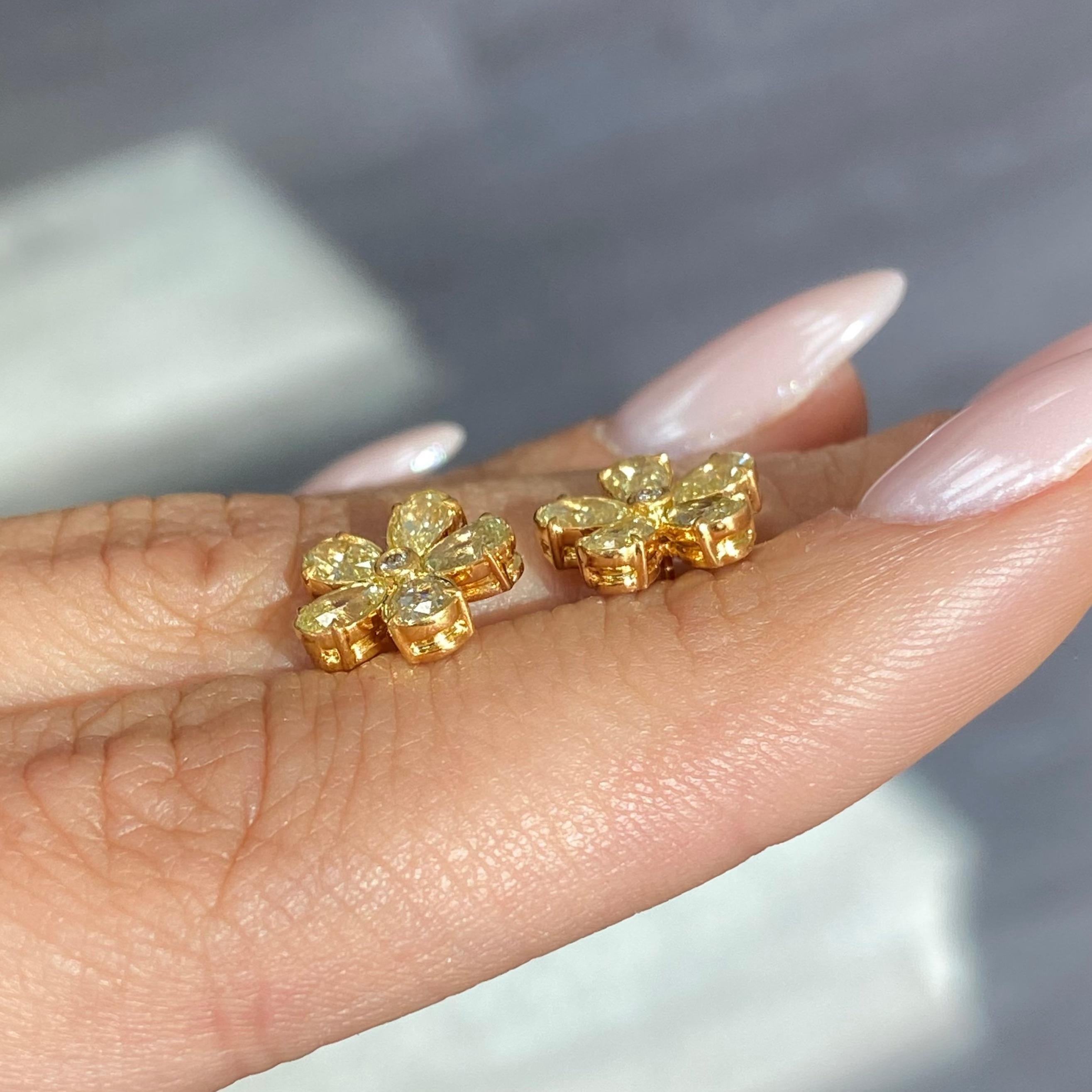 De las mujeres Pendientes Flor Diamante Amarillo en venta