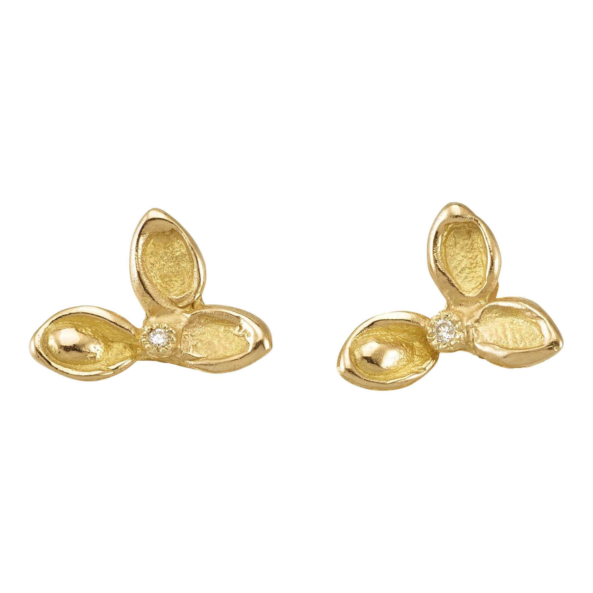 Anais Rheiner 18 Karat Yellow Gold Diamond Flower Stud Earrings For Sale