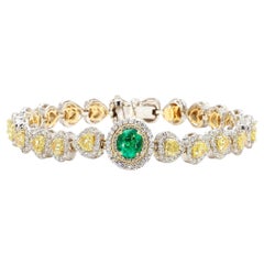 Yellow Diamond Heart Shape Bracelet with Colombian Emerald Center GIA Certified
