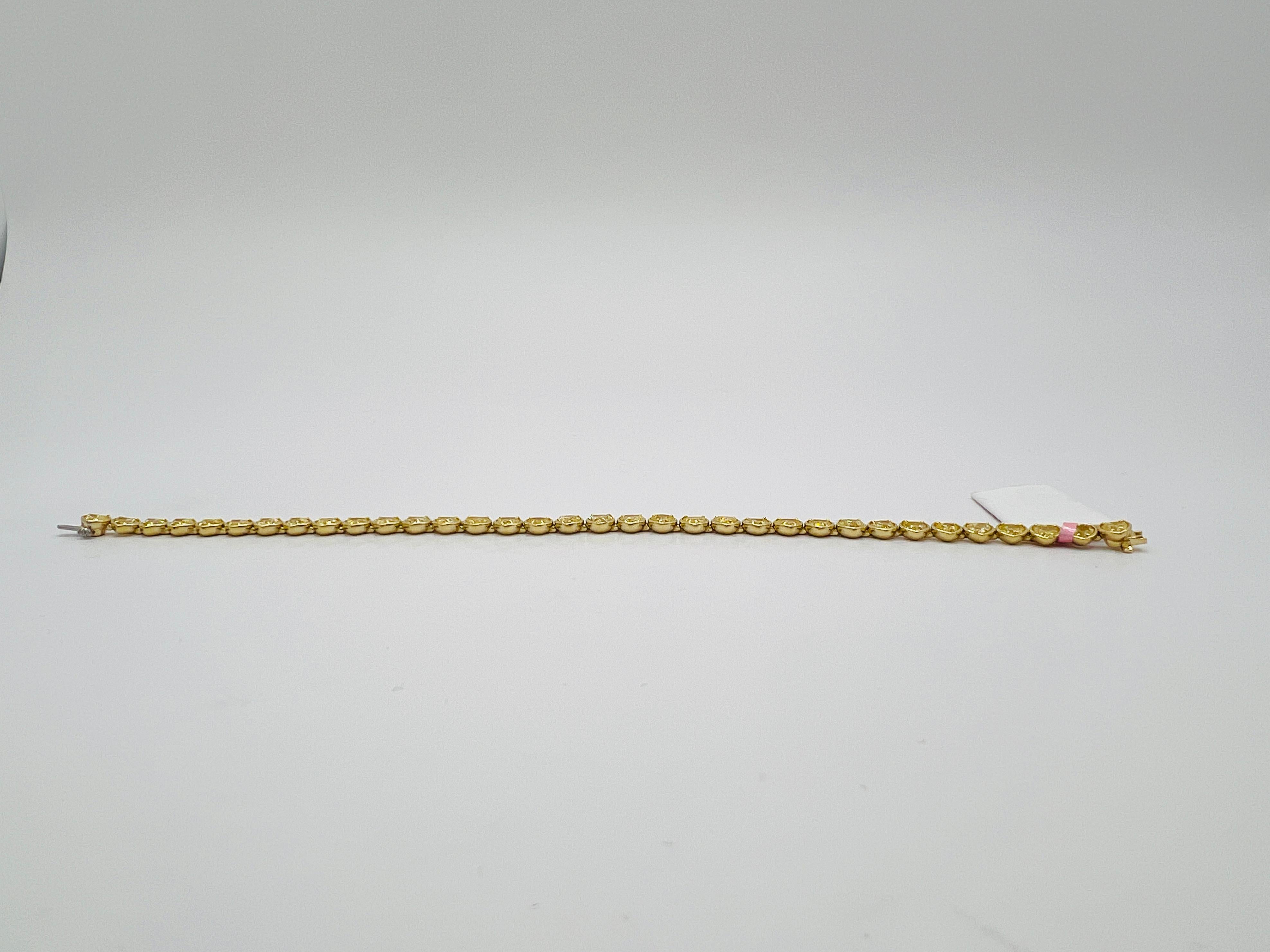 Yellow Diamond Heart Shape Tennis Bracelet in 18K Yellow Gold 3