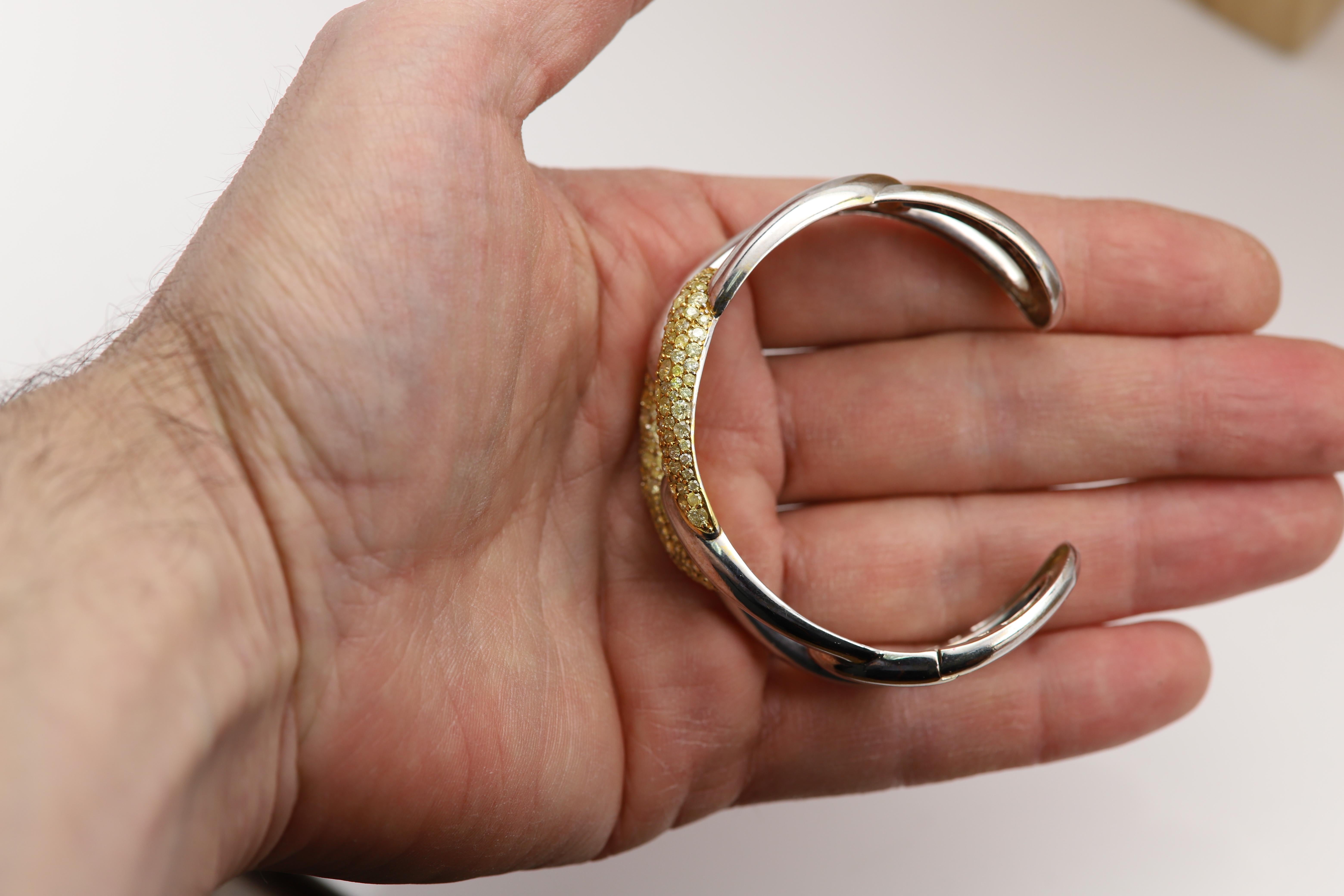 Bracelet manchette large en diamant jaune 8.0 CT Natural Diamonds 18 karat Neuf - En vente à Brooklyn, NY