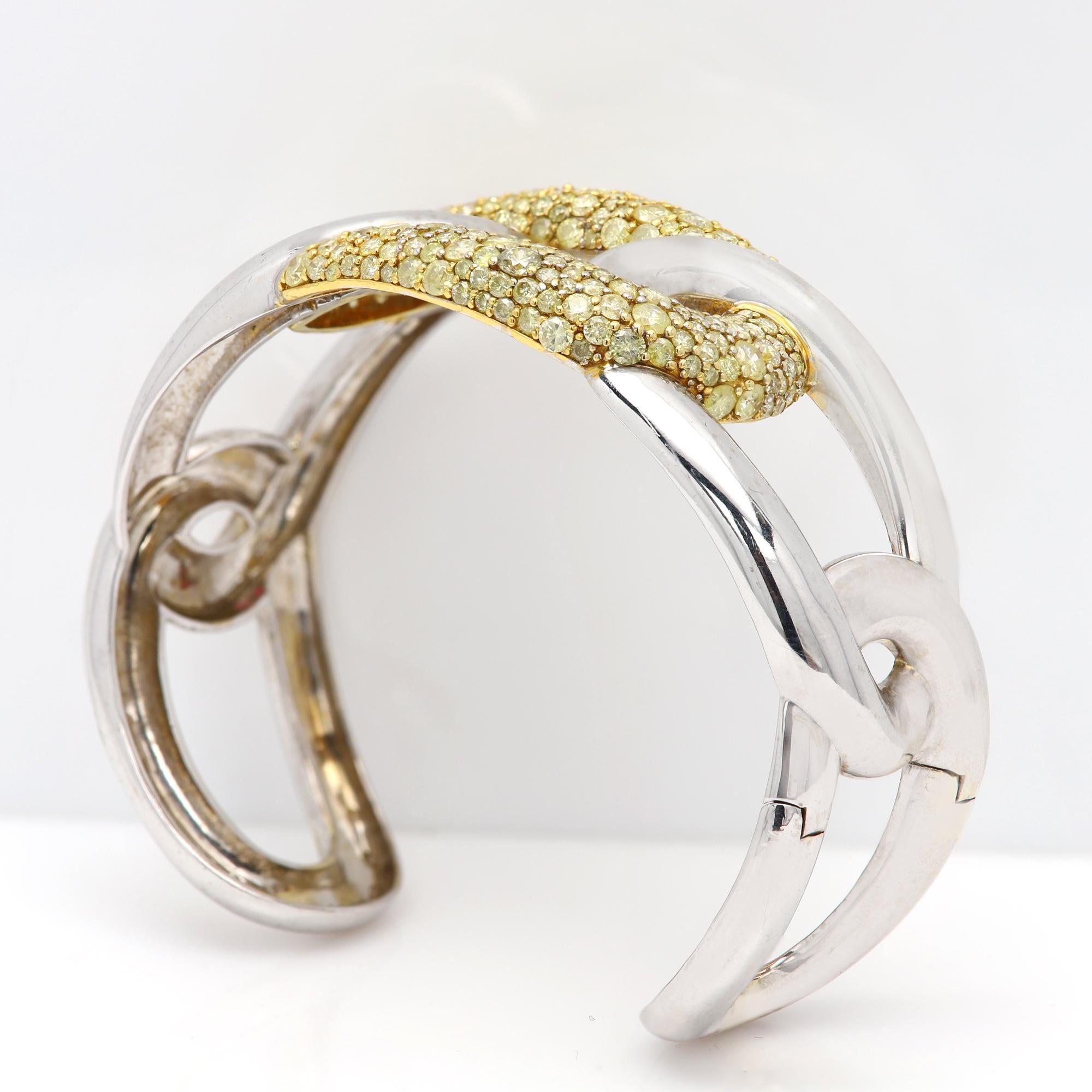Bracelet manchette large en diamant jaune 8.0 CT Natural Diamonds 18 karat en vente 1