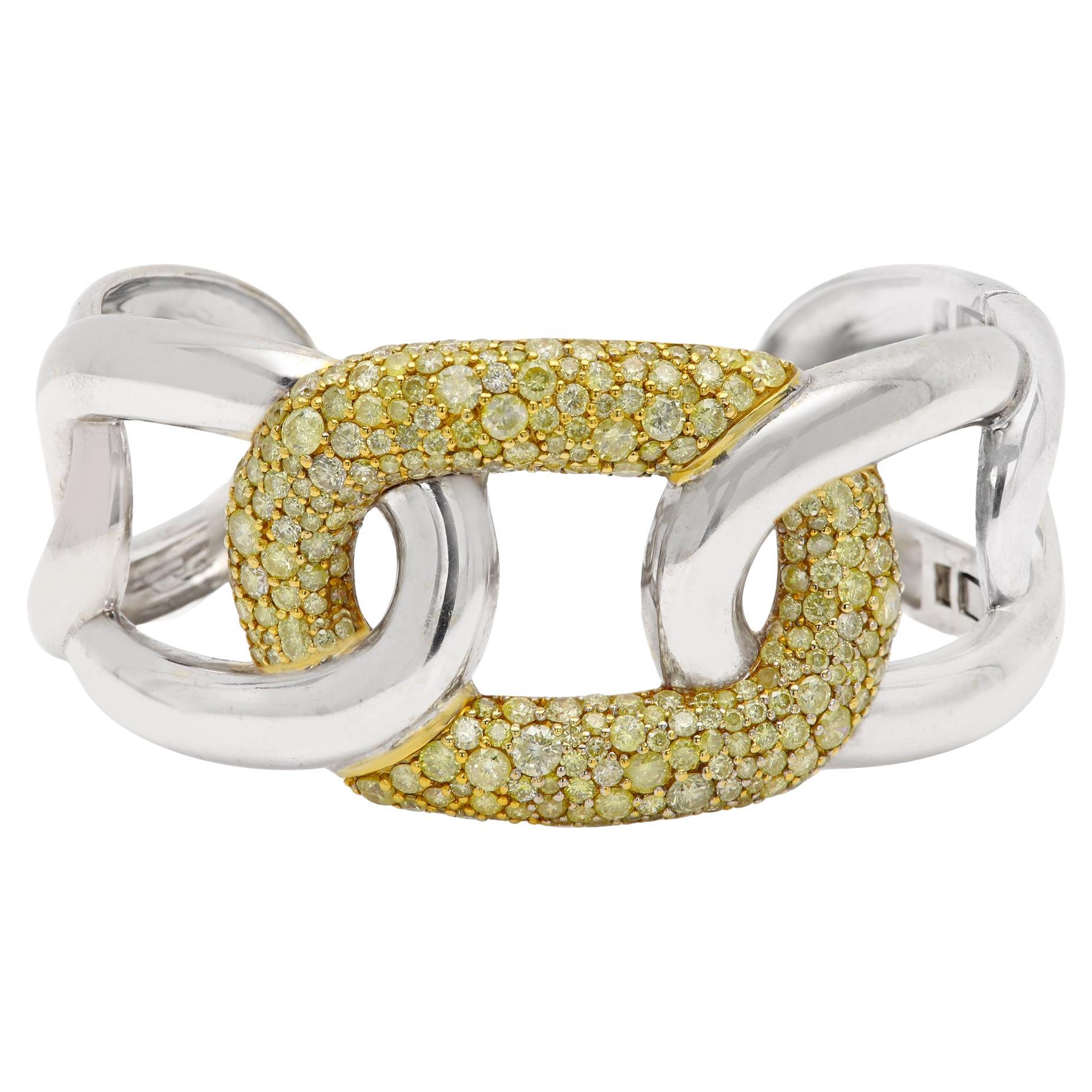 Bracelet manchette large en diamant jaune 8.0 CT Natural Diamonds 18 karat en vente