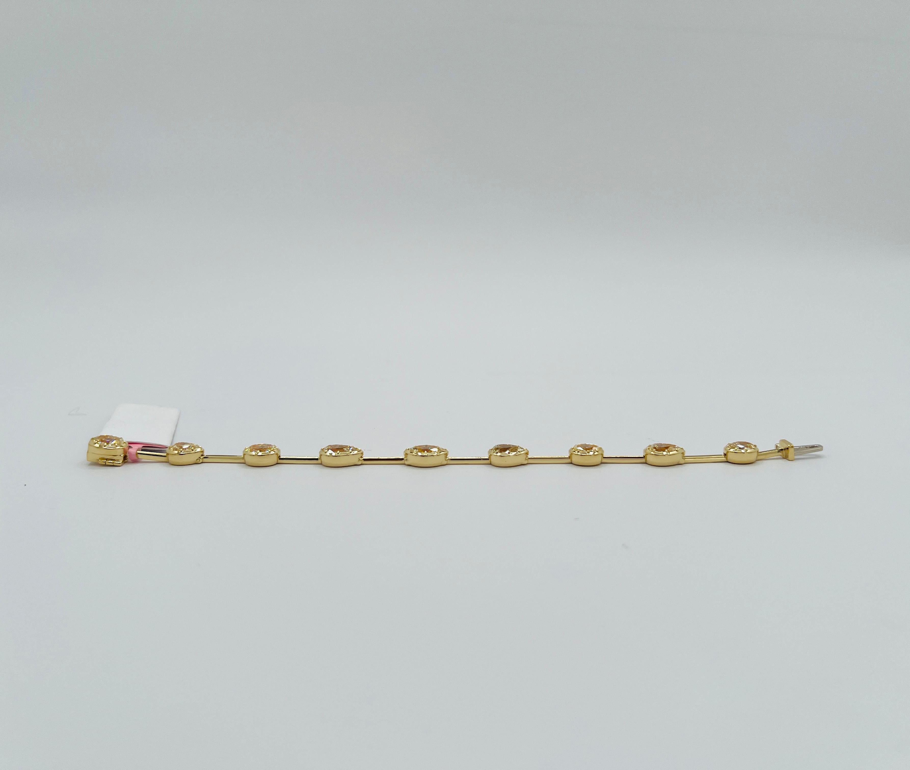 Femenino o masculino Pulsera de bisel y garras con forma mixta de diamantes amarillos en oro amarillo de 18 quilates en venta