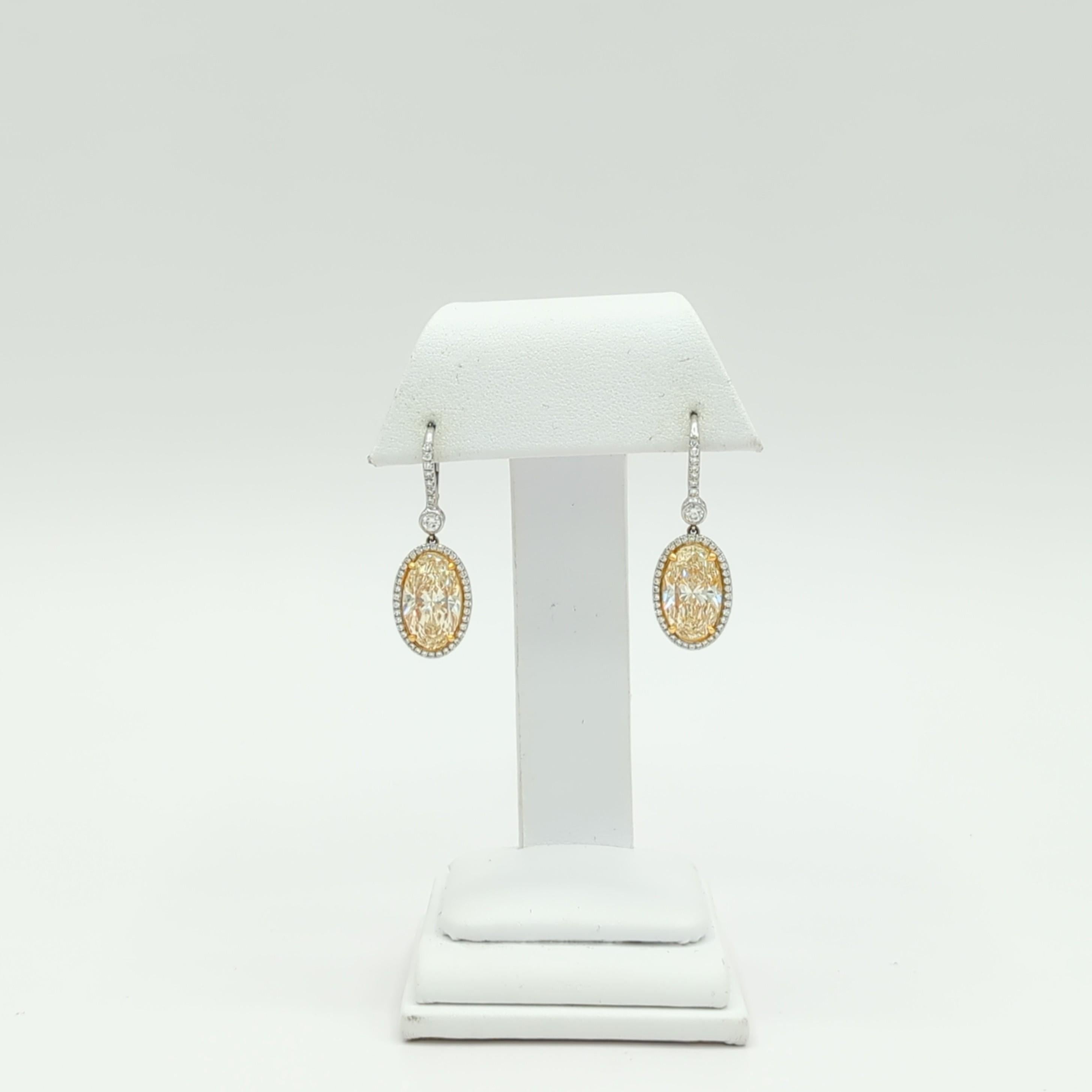 Women's or Men's Yellow Diamond Oval Dangle Earrings in 18K 2 Tone Gold For Sale