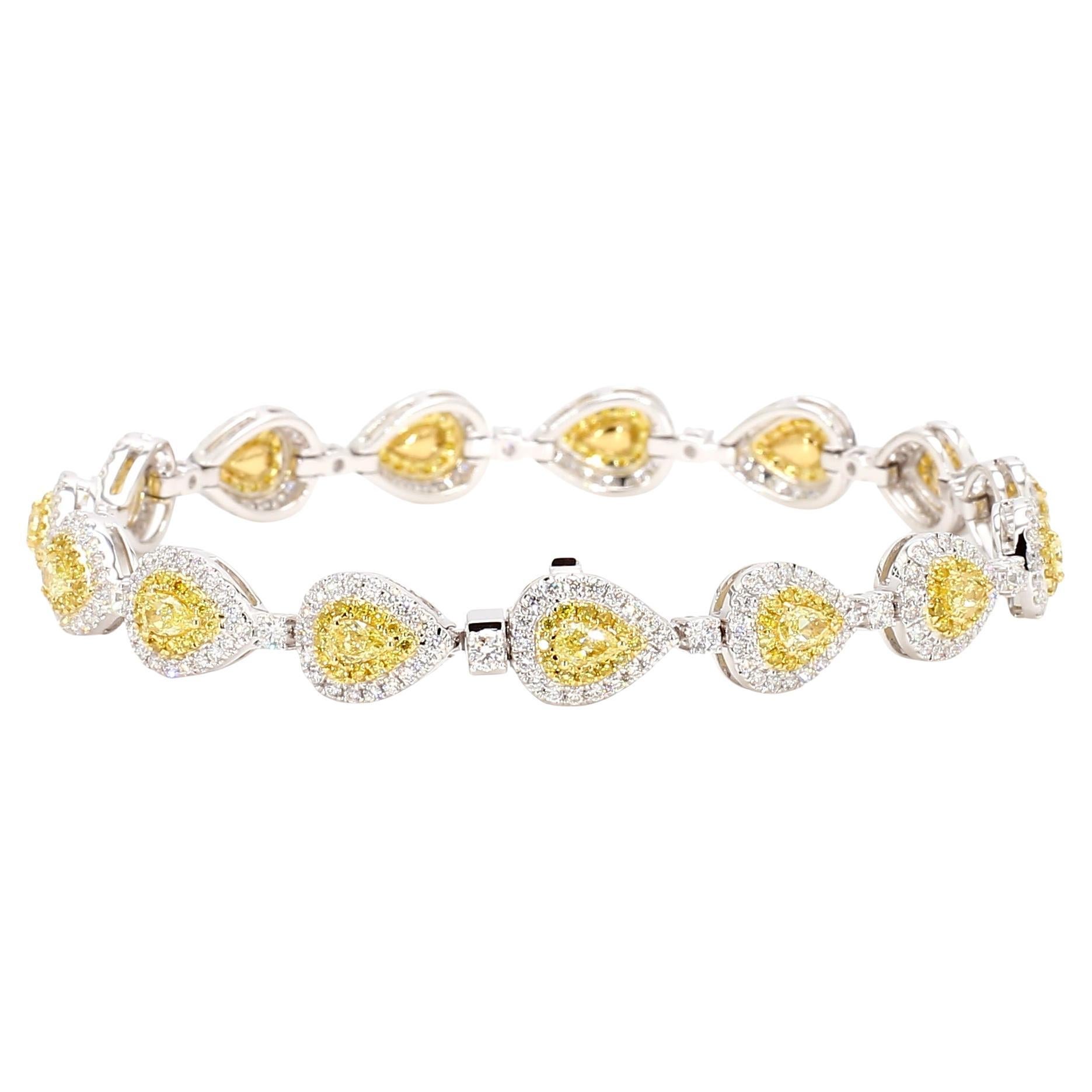Bracelet à maillons en forme de poire et diamant jaune 5,22 carats (poids total) Or blanc 18K en vente