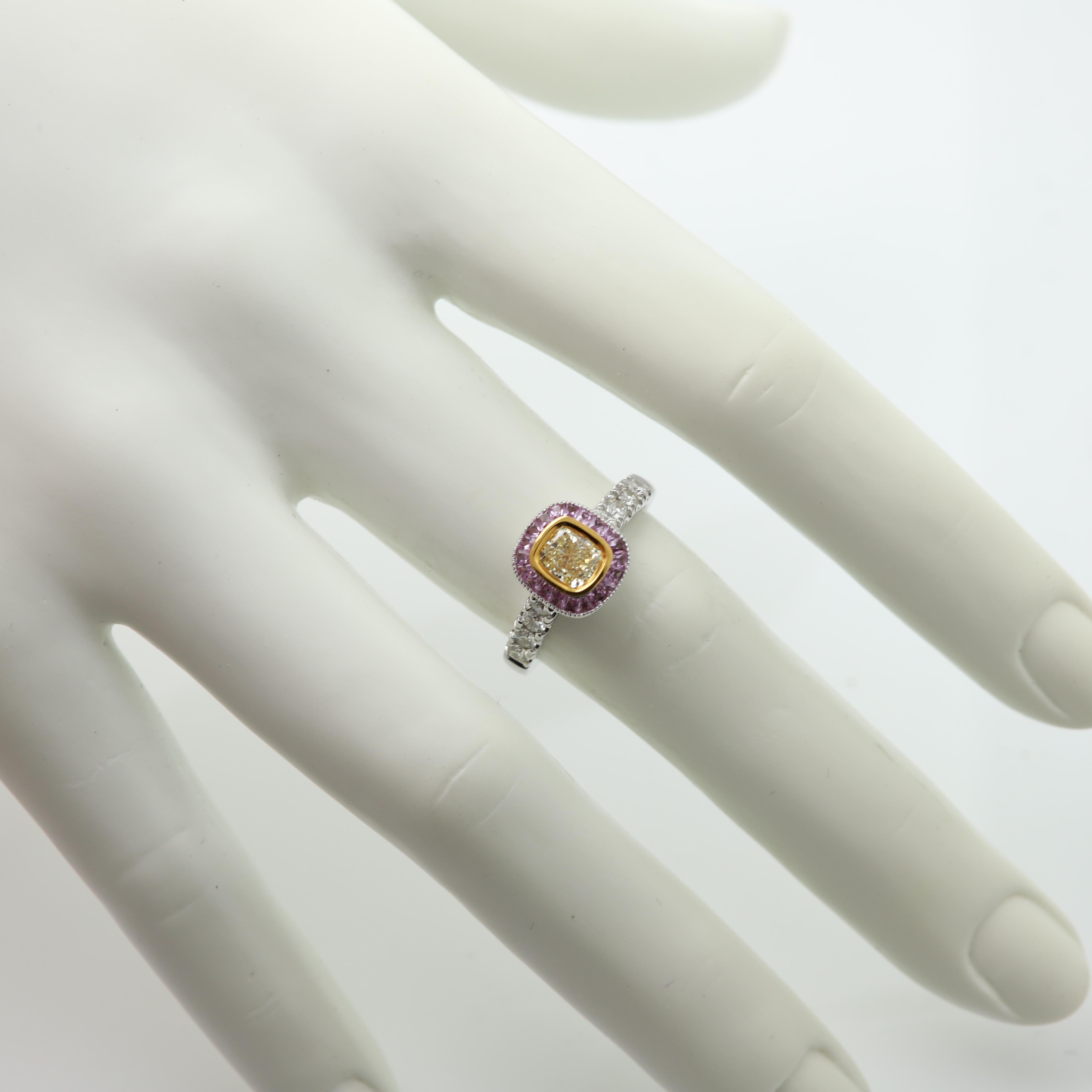 Yellow Diamond & Purple Sapphire Ring 18 Karat Two Tone Gold and Diamonds In New Condition For Sale In Brooklyn, NY