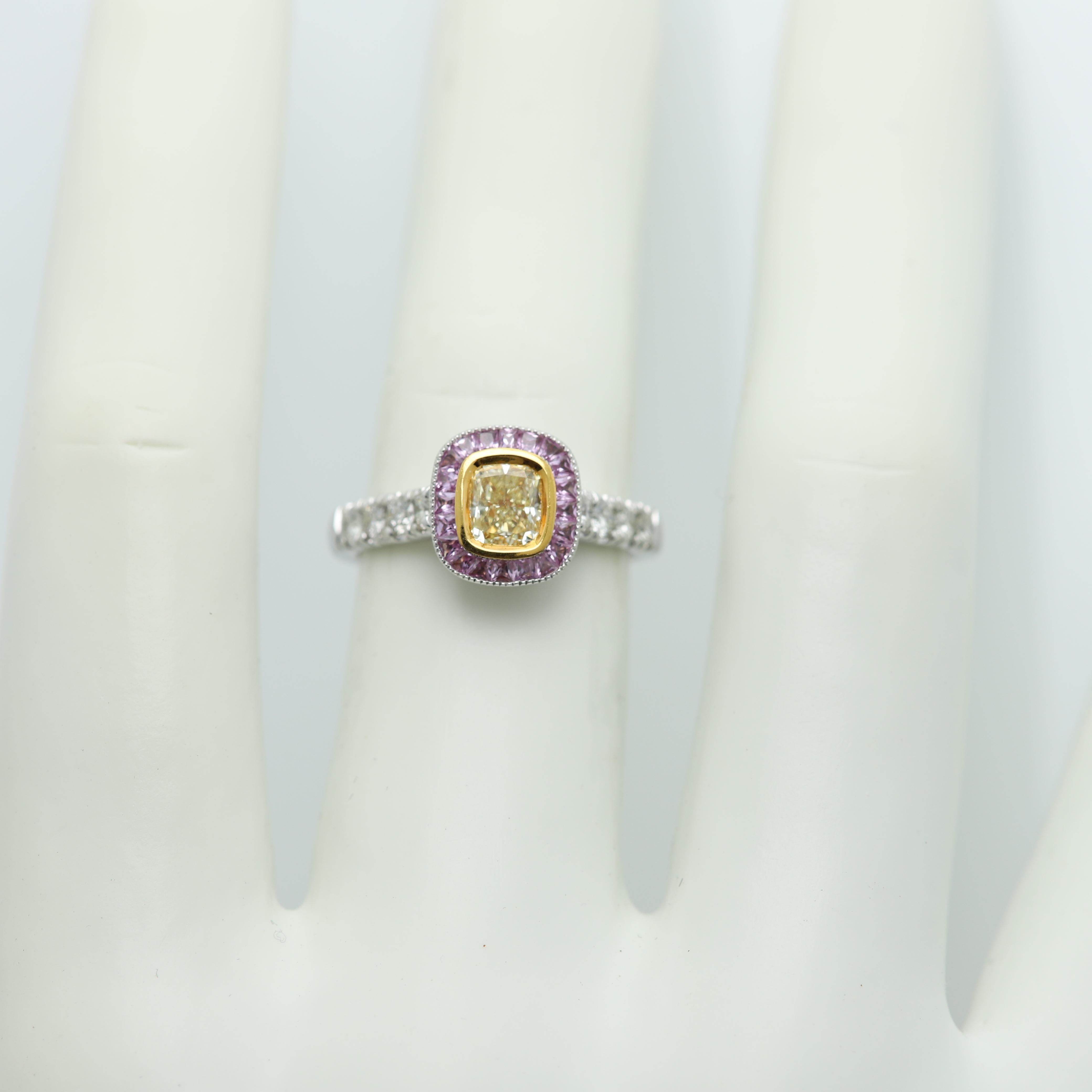 Bague en or bicolore 18 carats et diamants avec diamants jaunes et saphirs violets Pour femmes en vente