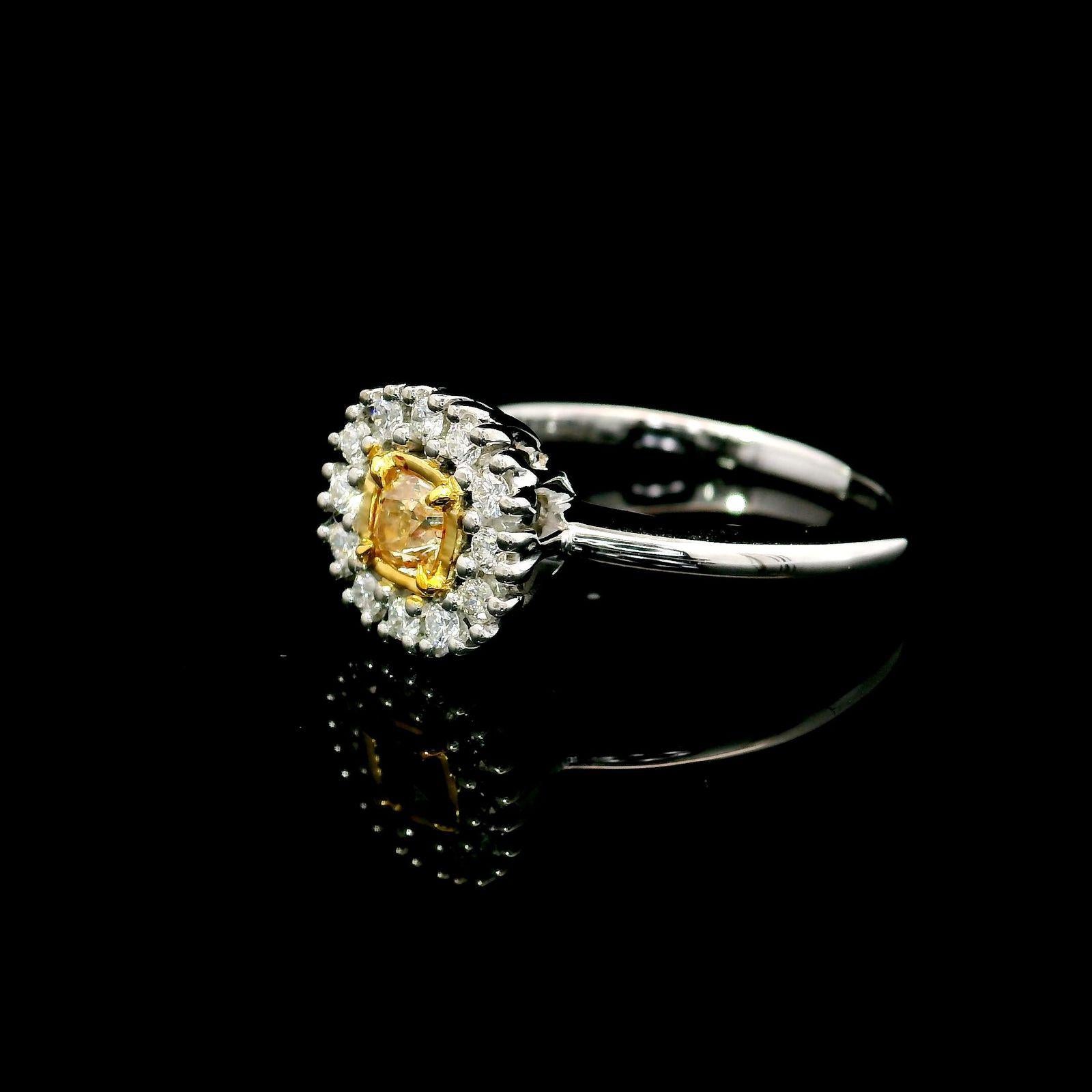 Yellow Diamond Ring In New Condition For Sale In บางรัก, TH